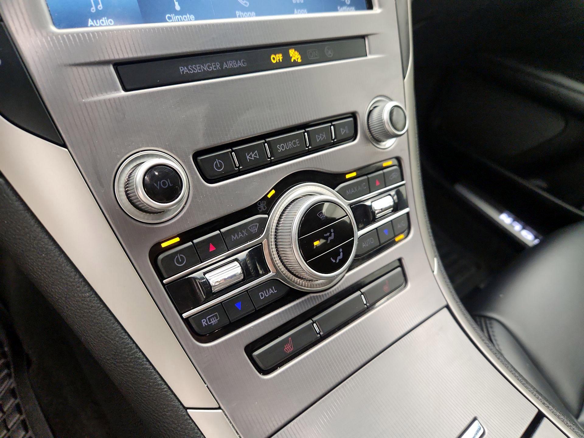 Thumbnail: 2020 Lincoln MKZ - 16