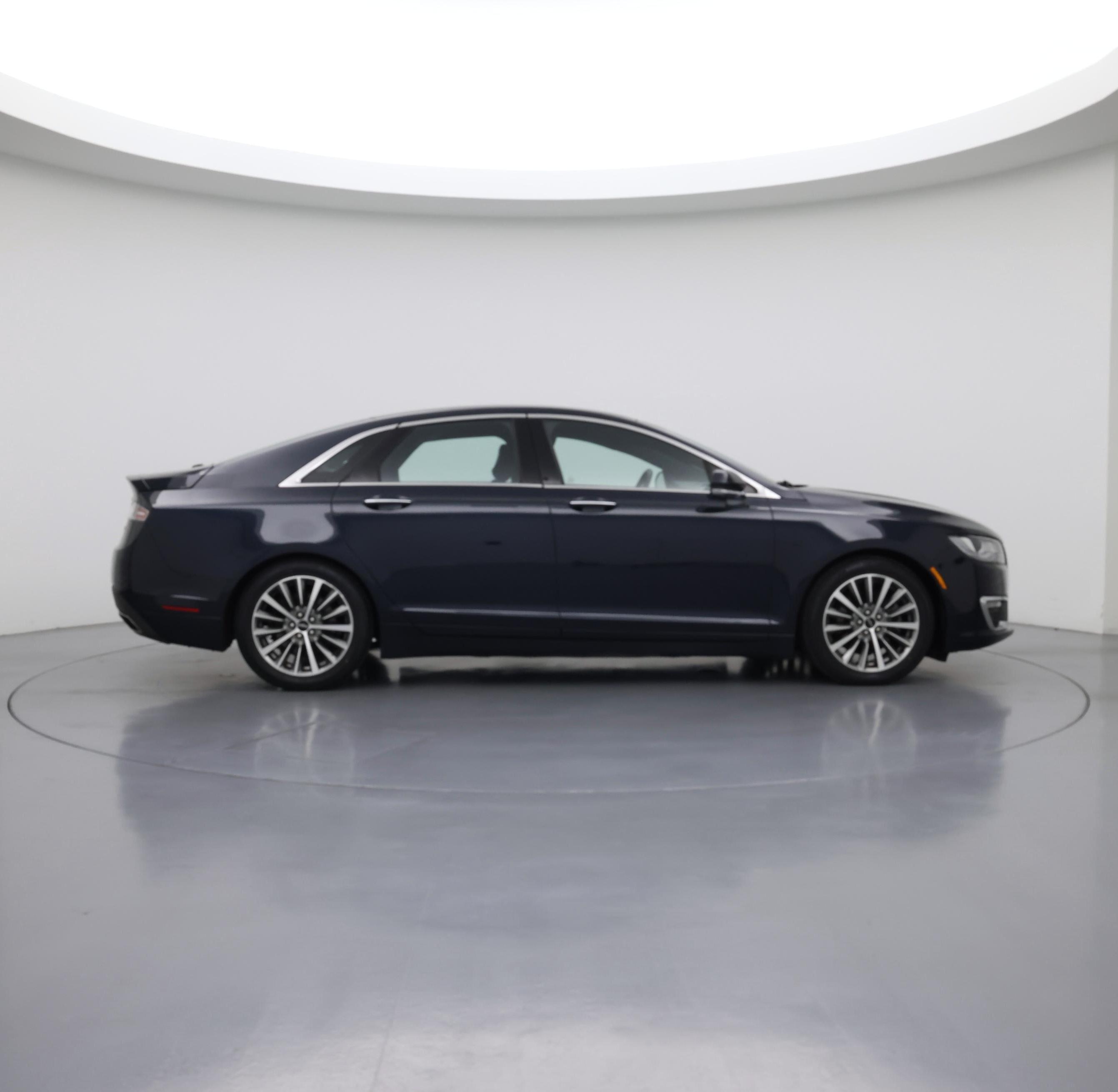 Thumbnail: 2020 Lincoln MKZ - 7