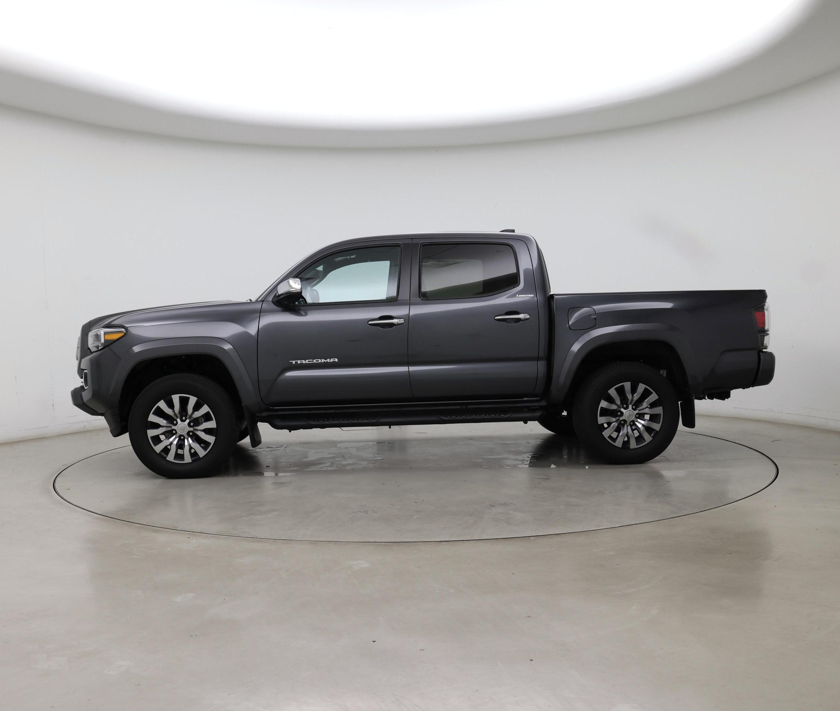Thumbnail: 2022 Toyota Tacoma - 3