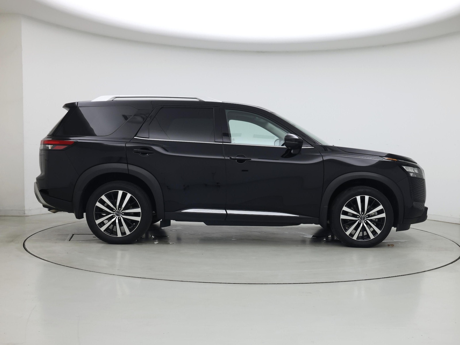 2025 Nissan Pathfinder Platinum - Photo 8