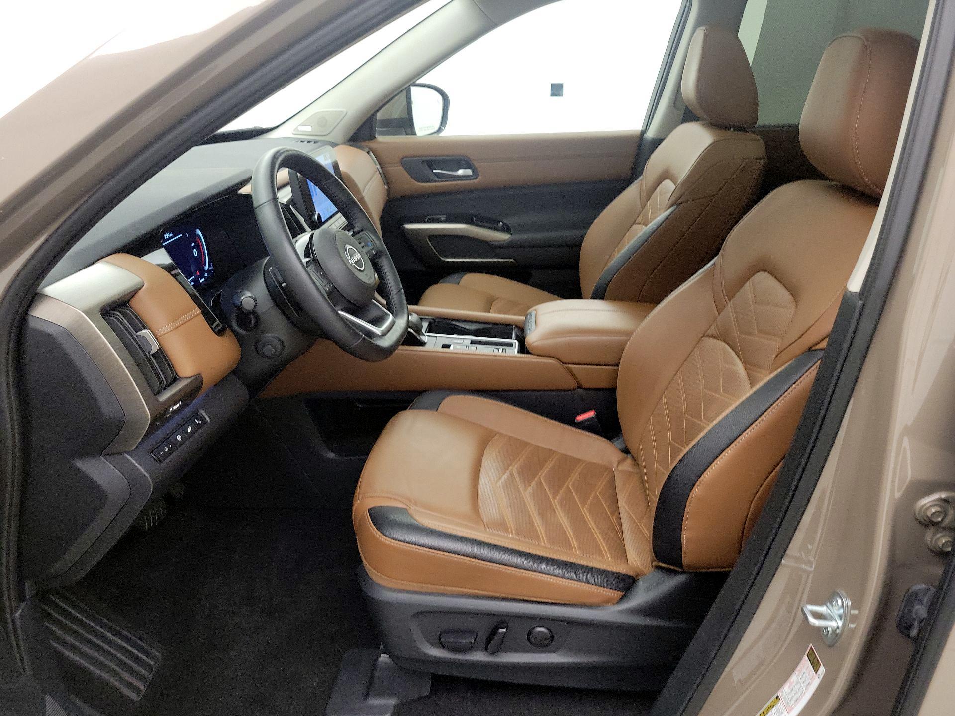 Thumbnail: 2025 Nissan Pathfinder - 11