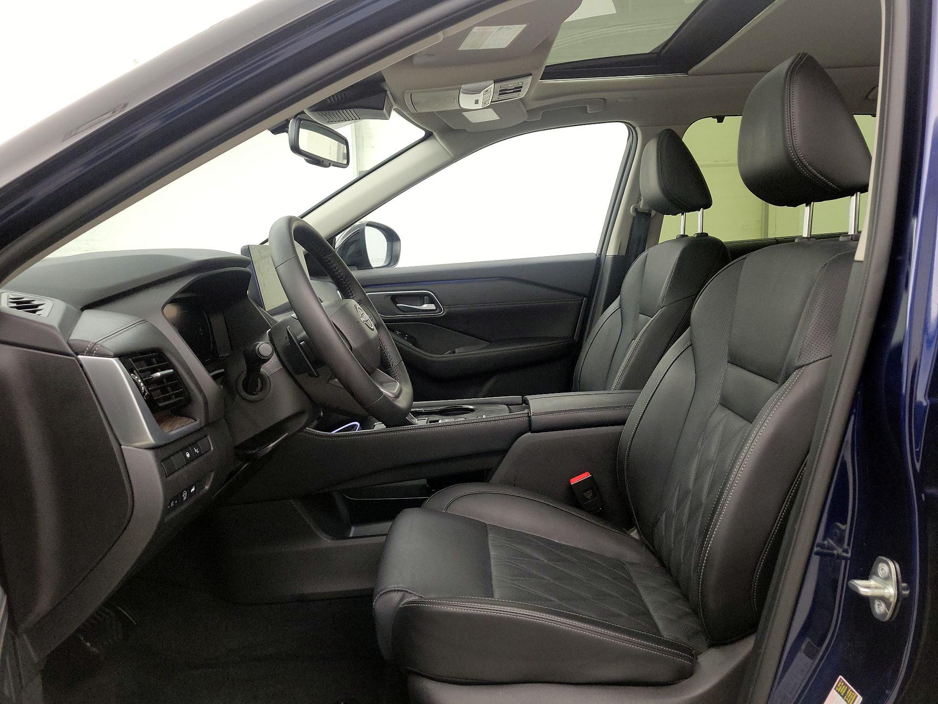 Thumbnail: 2025 Nissan Rogue - 11