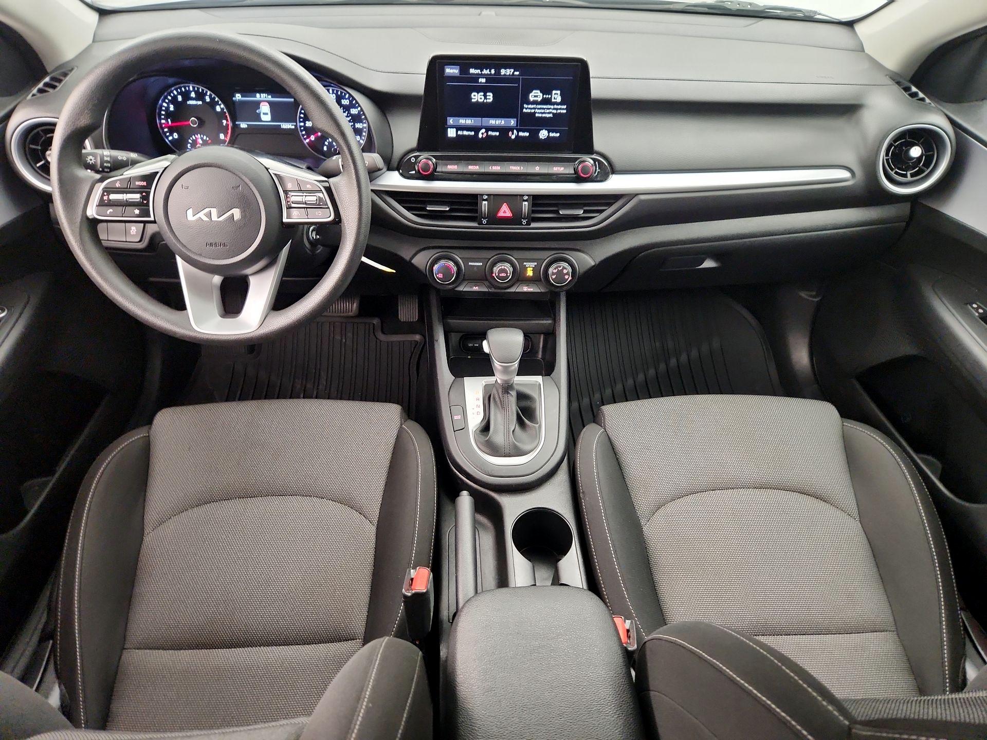 Thumbnail: 2024 Kia Forte - 9