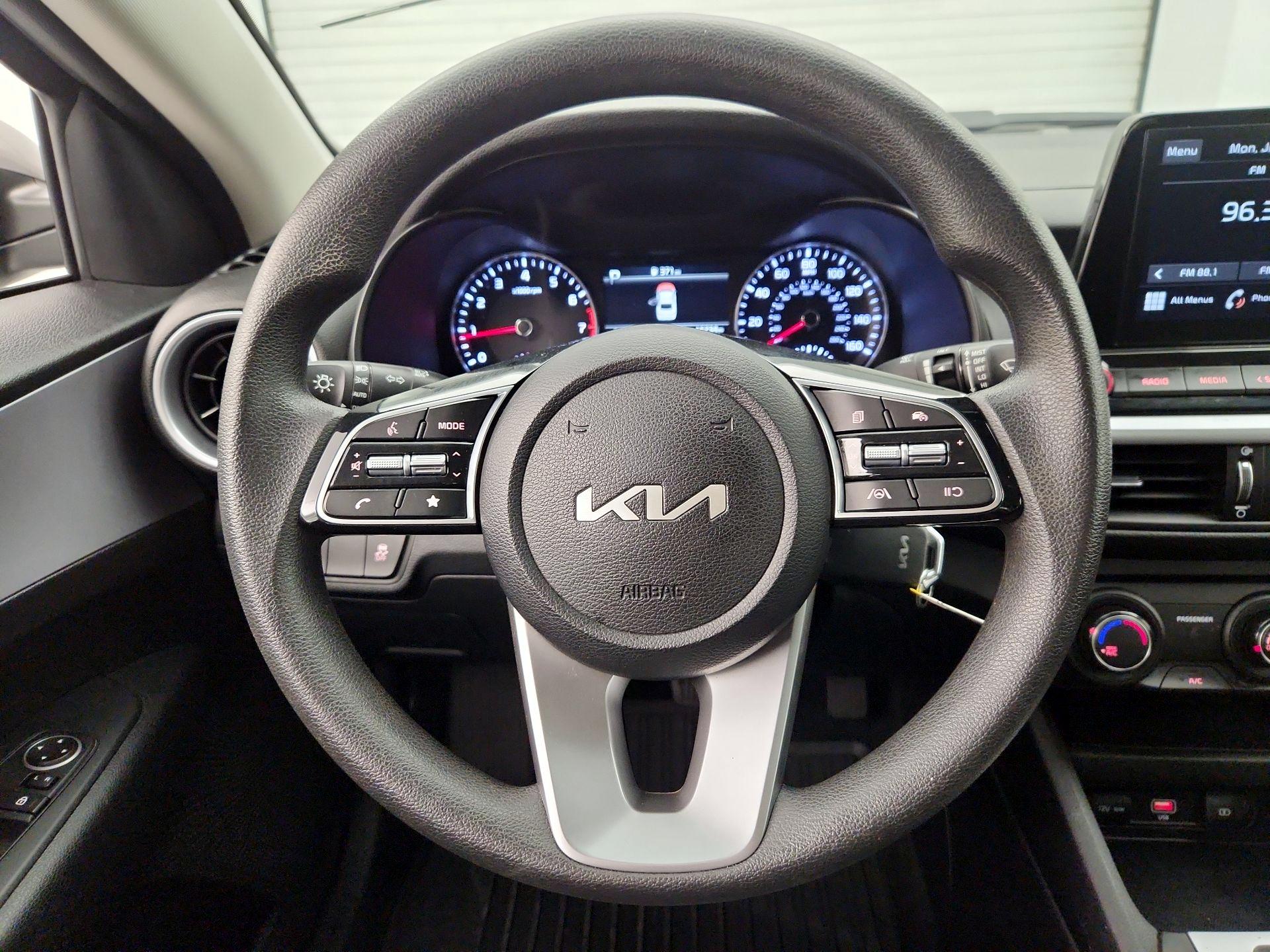 Thumbnail: 2024 Kia Forte - 10