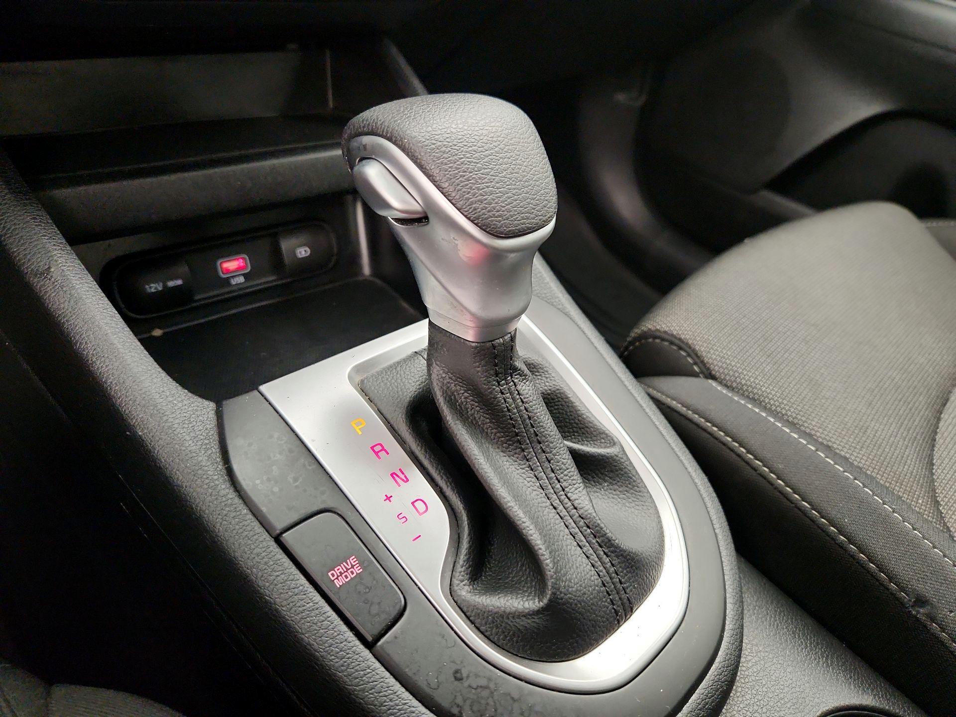 Thumbnail: 2024 Kia Forte - 17