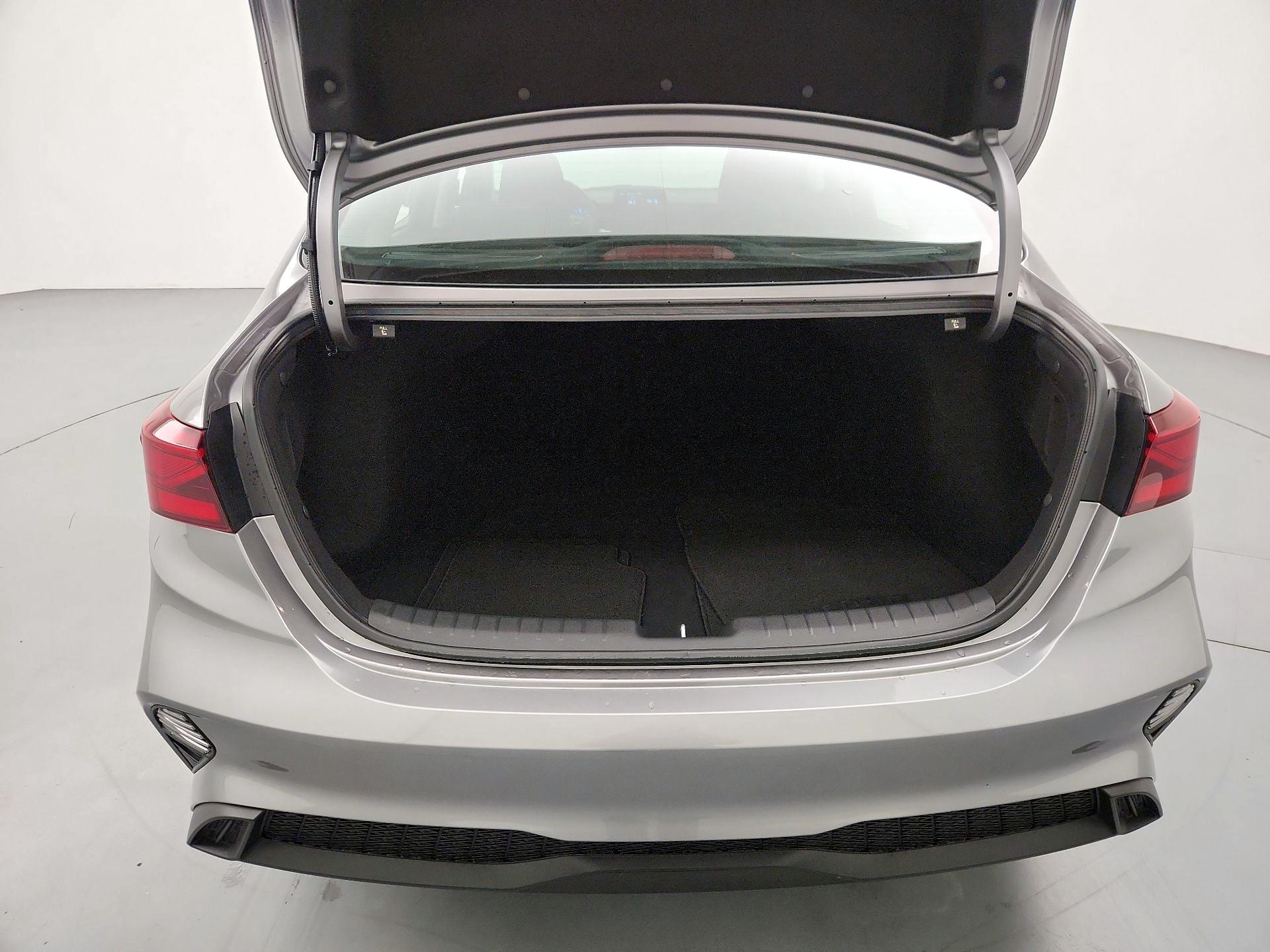 Thumbnail: 2024 Kia Forte - 20