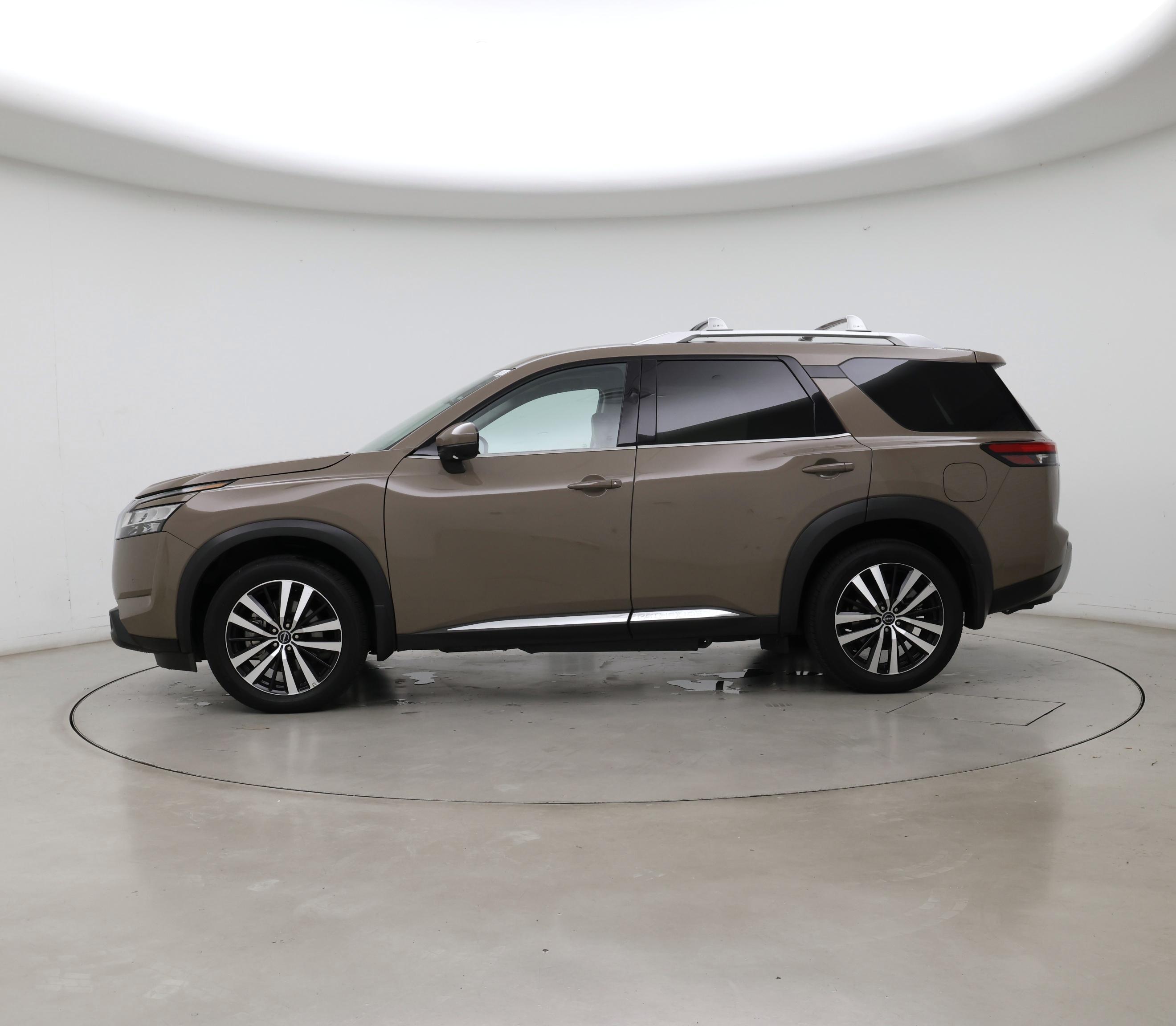 Thumbnail: 2024 Nissan Pathfinder - 3