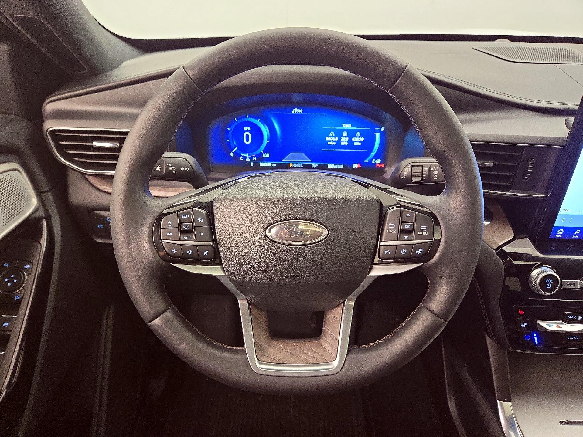 Thumbnail: 2022 Ford Explorer - 10