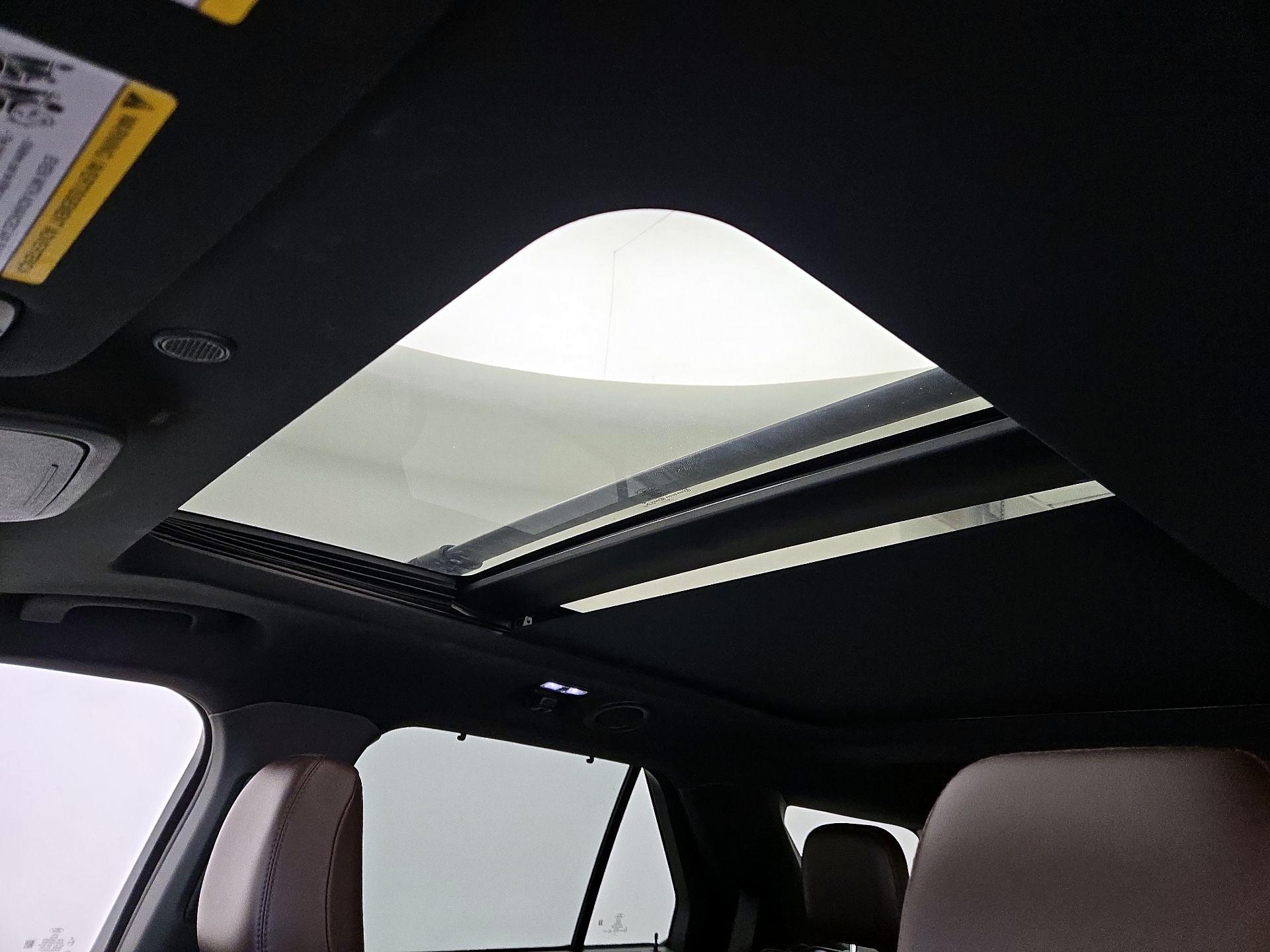 Thumbnail: 2022 Ford Explorer - 20