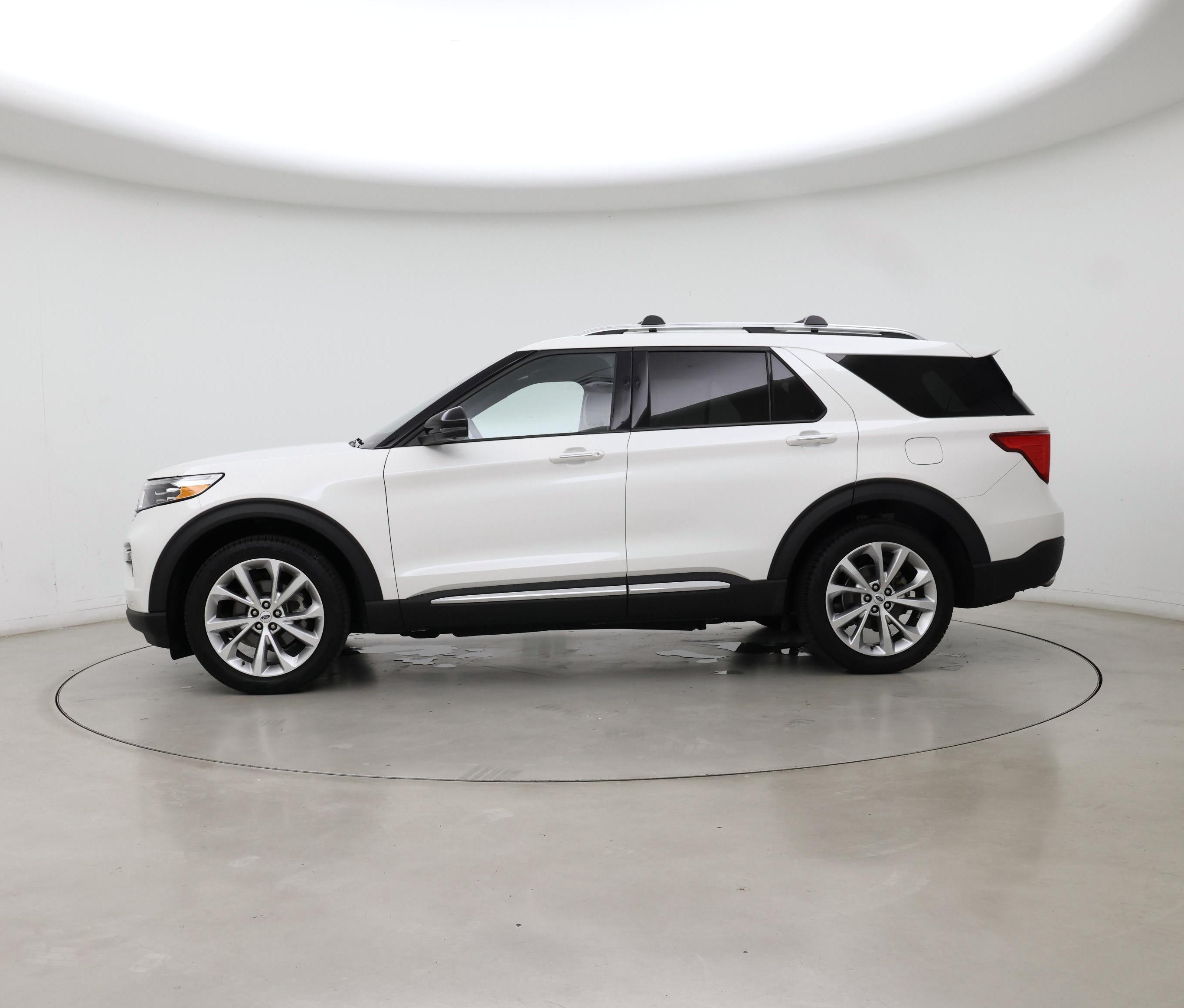 Thumbnail: 2022 Ford Explorer - 3