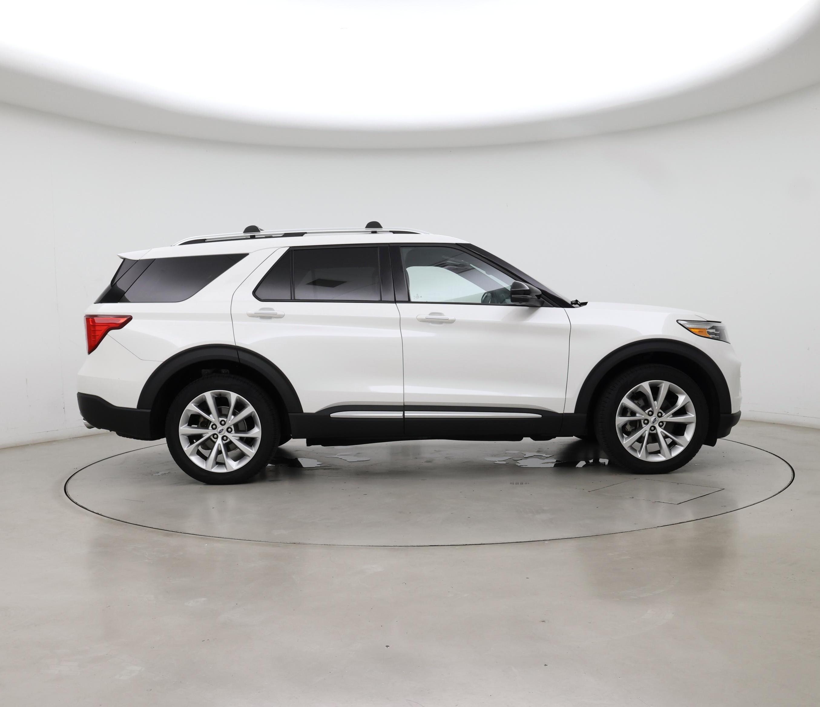 Thumbnail: 2022 Ford Explorer - 7