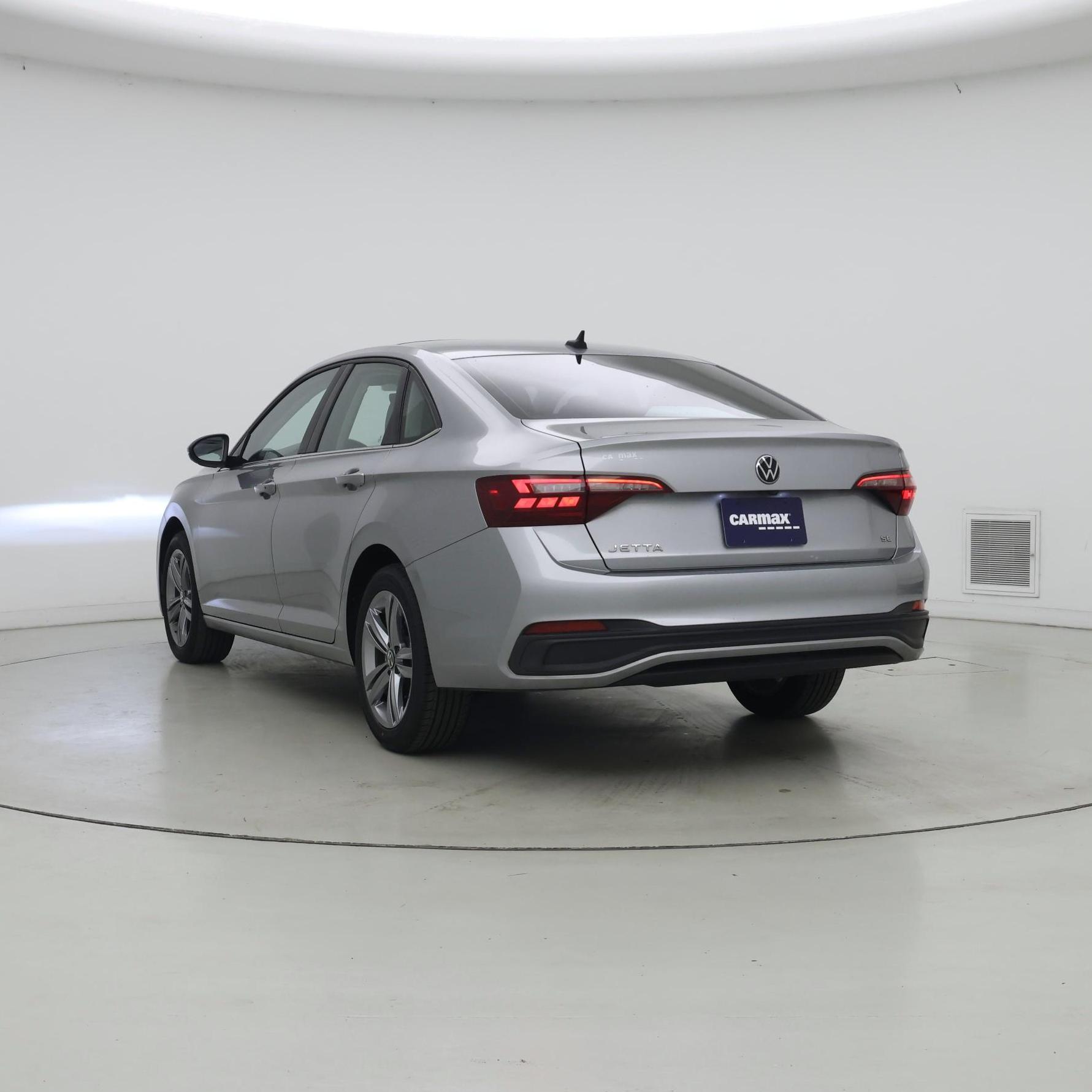 Thumbnail: 2022 Volkswagen Jetta - 2