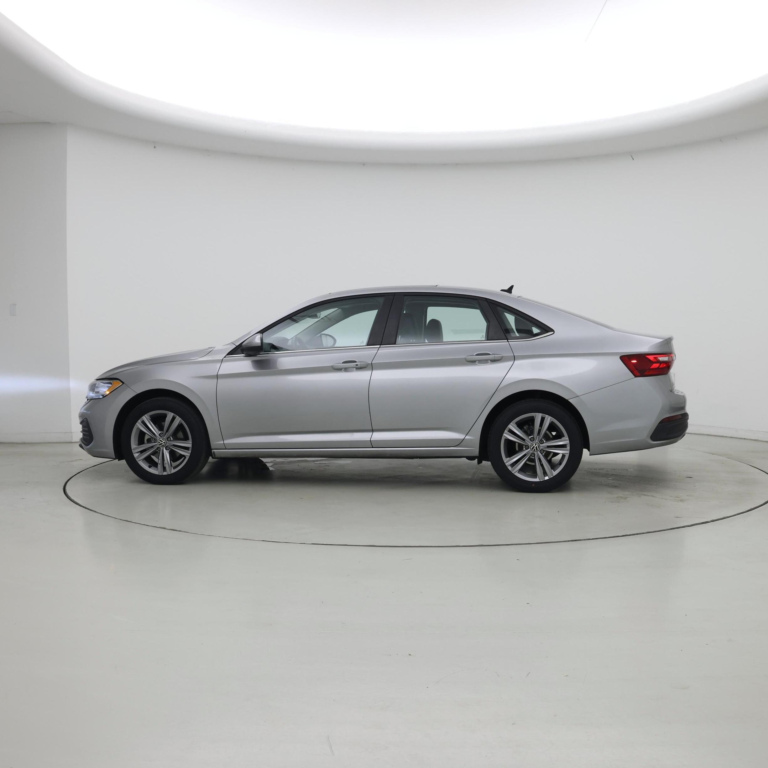 Thumbnail: 2022 Volkswagen Jetta - 3