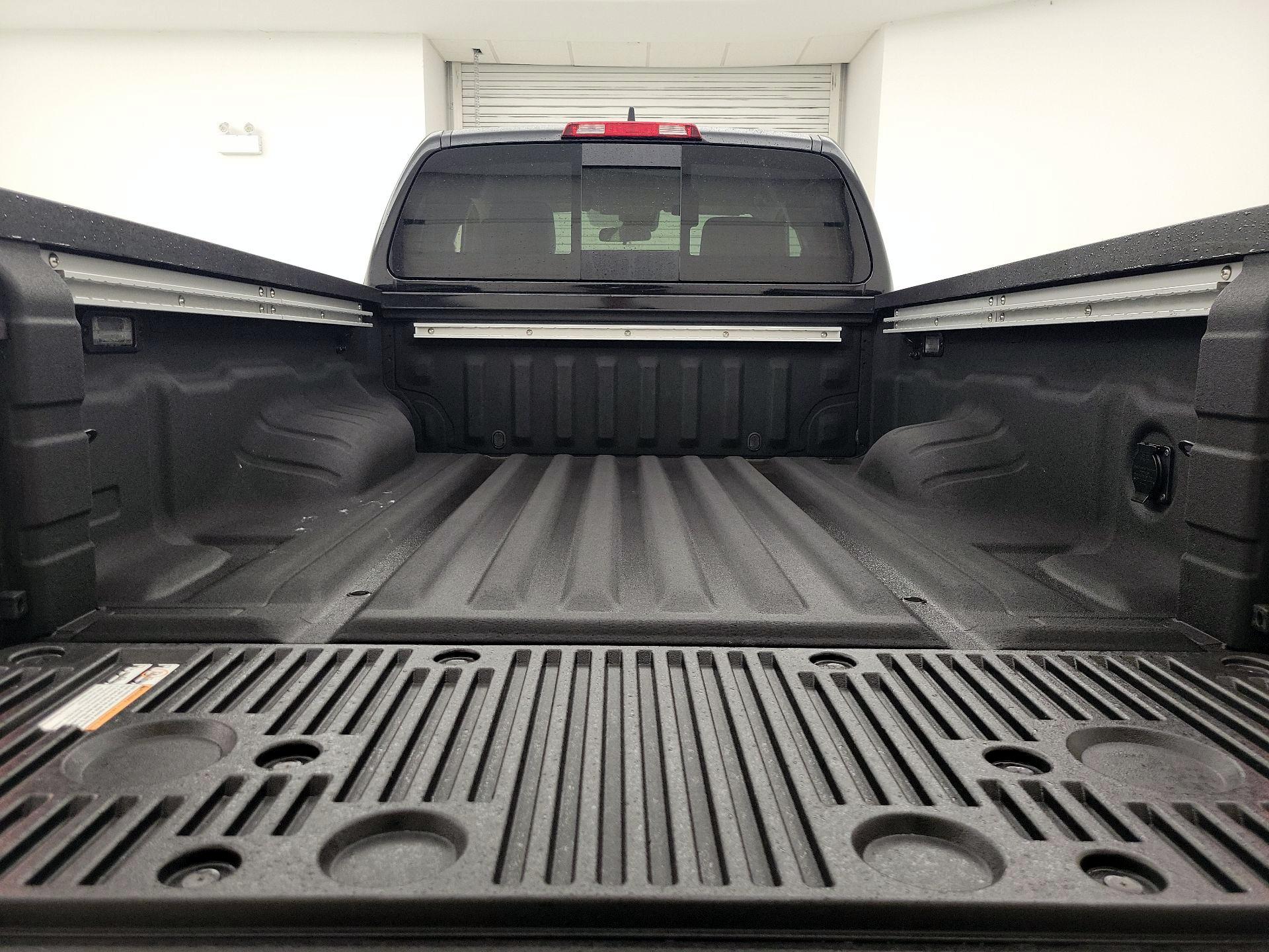 Thumbnail: 2024 Nissan Frontier - 20