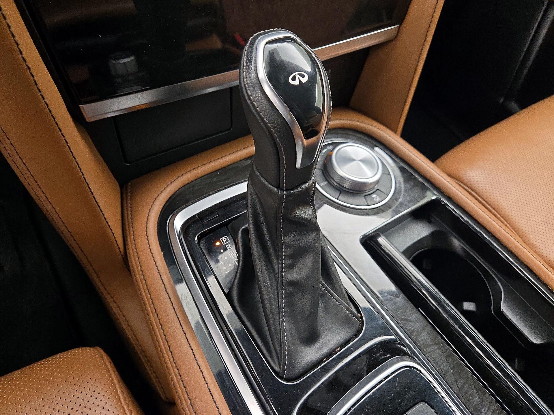 Thumbnail: 2023 INFINITI QX80 - 18