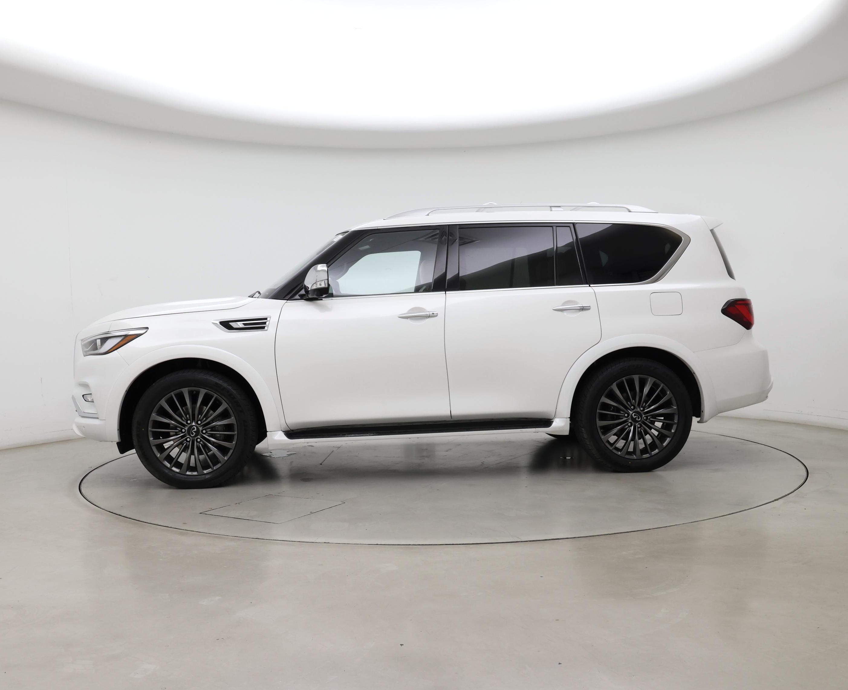 Thumbnail: 2023 INFINITI QX80 - 3