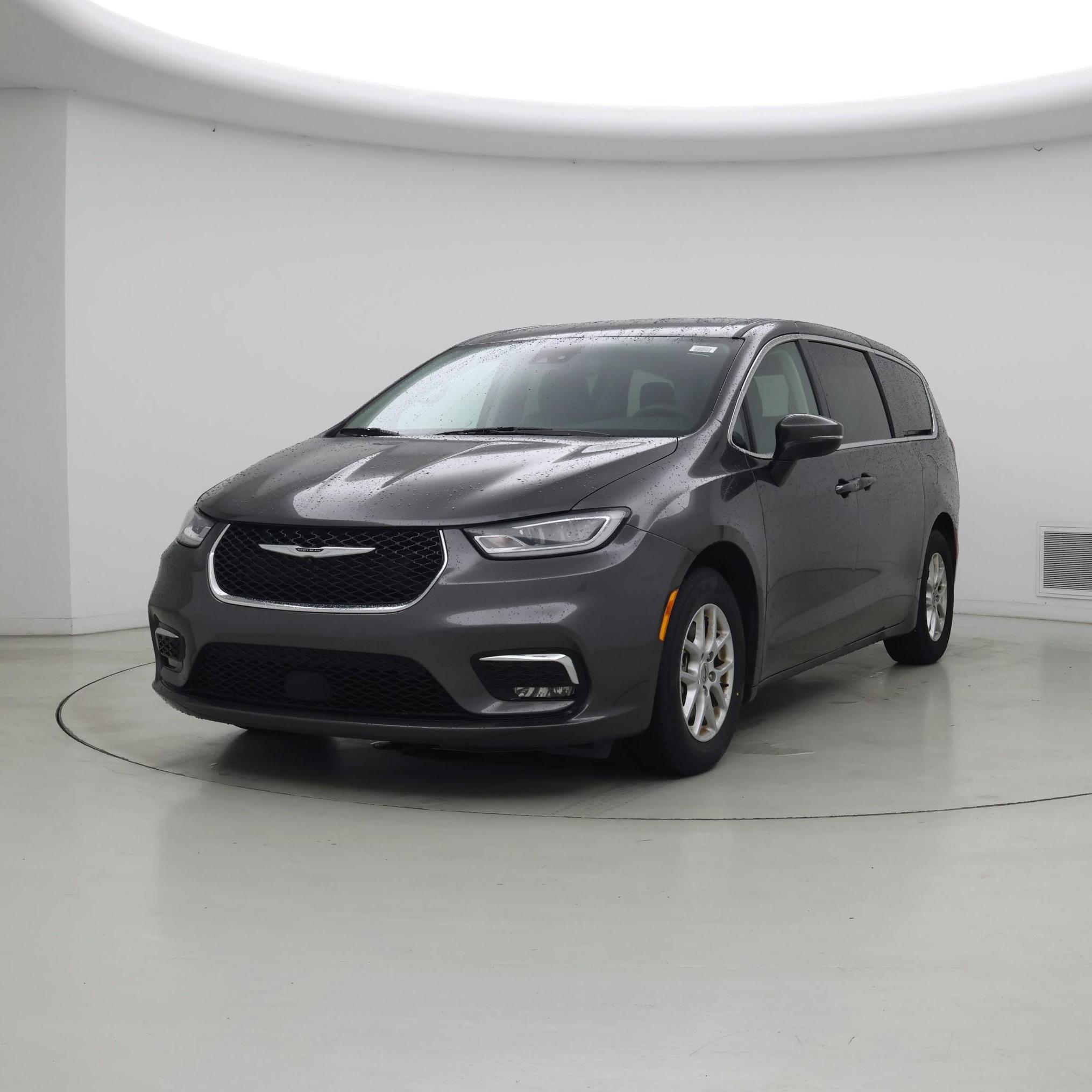 Thumbnail: 2023 Chrysler Pacifica - 4