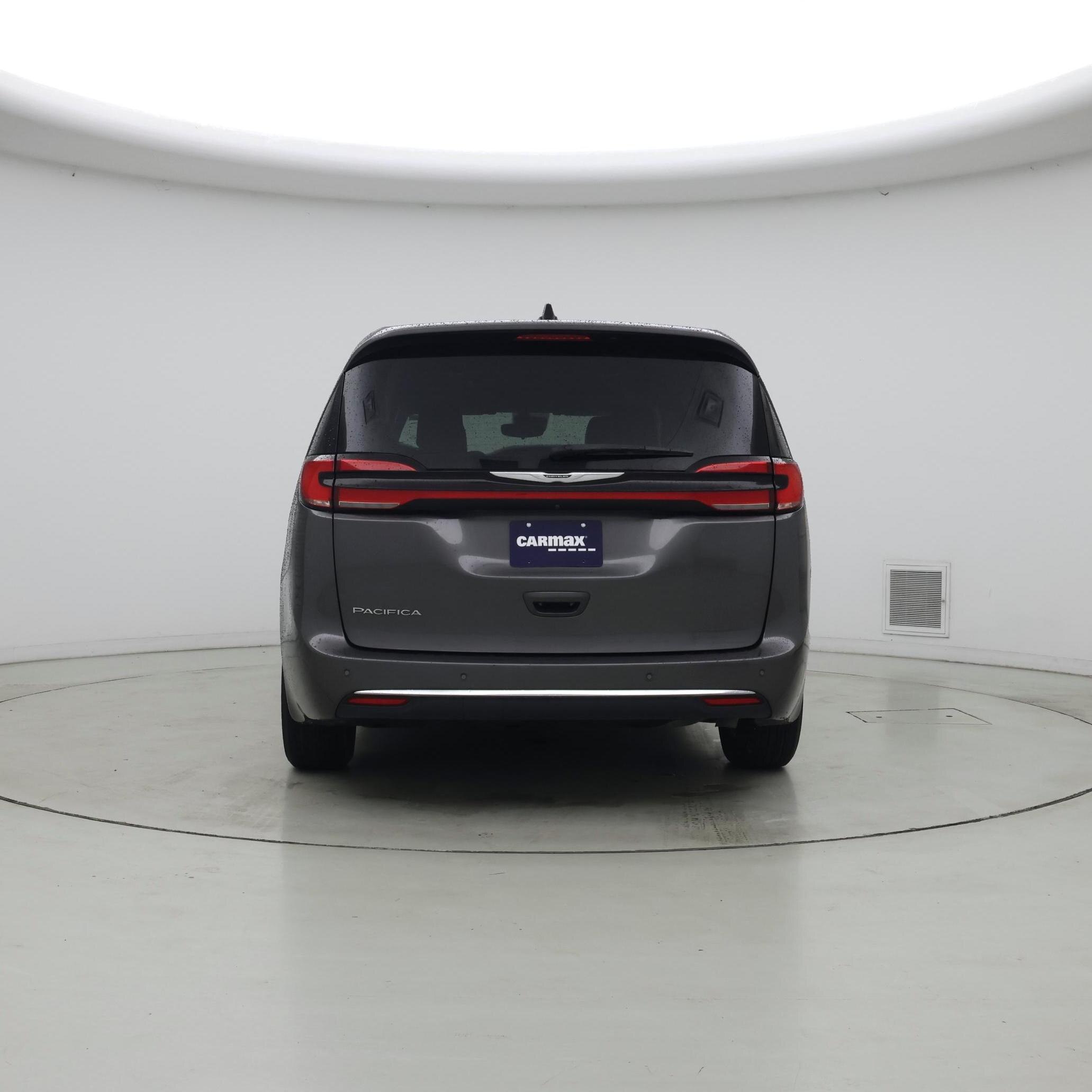 Thumbnail: 2023 Chrysler Pacifica - 6