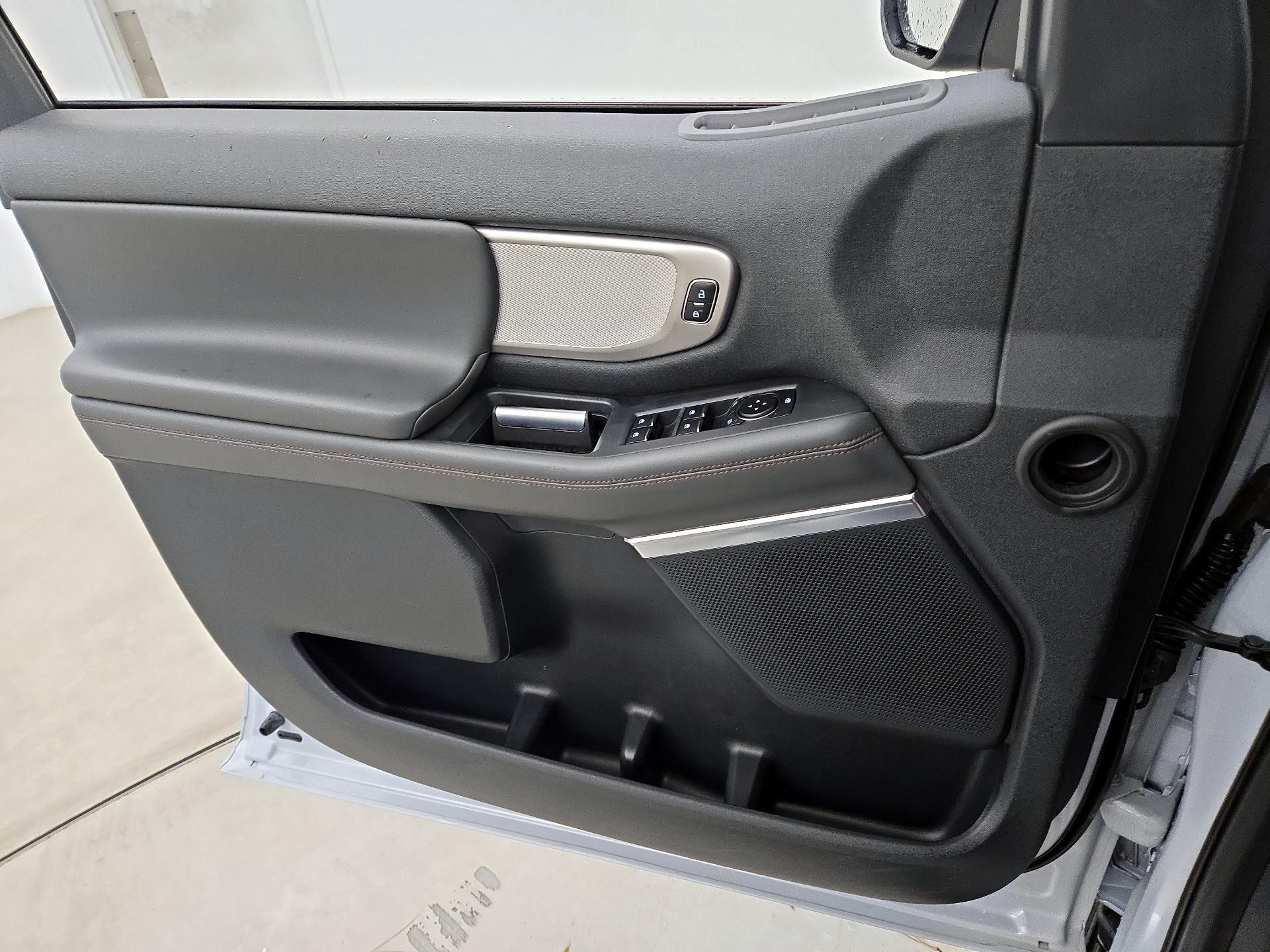 Thumbnail: 2025 Ford Expedition MAX - 12