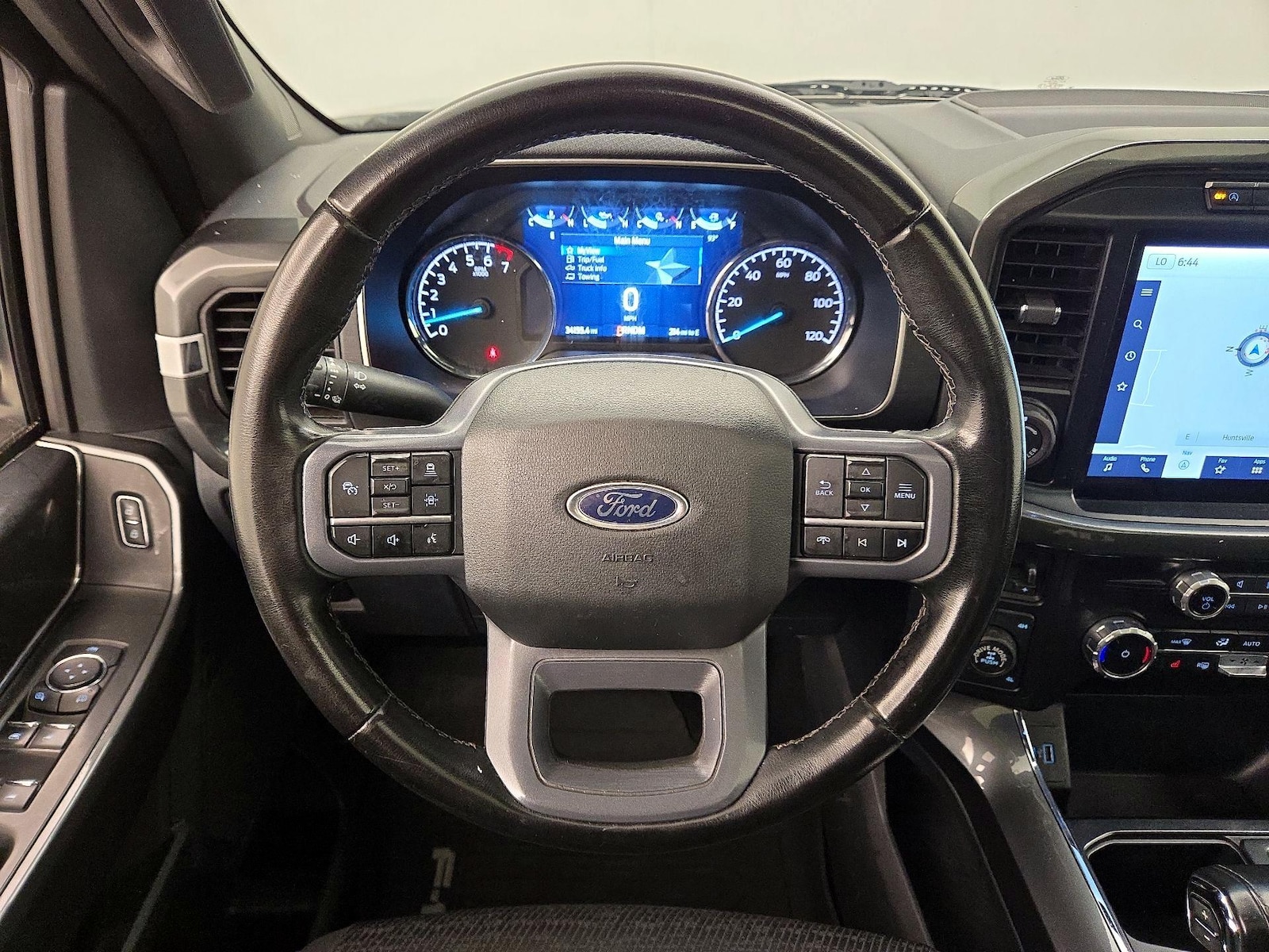 2023 Ford F-150 XLT - Photo 11