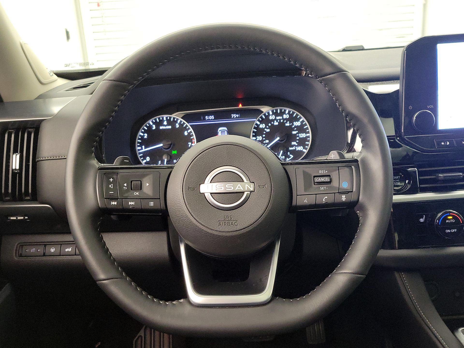Thumbnail: 2025 Nissan Pathfinder - 10