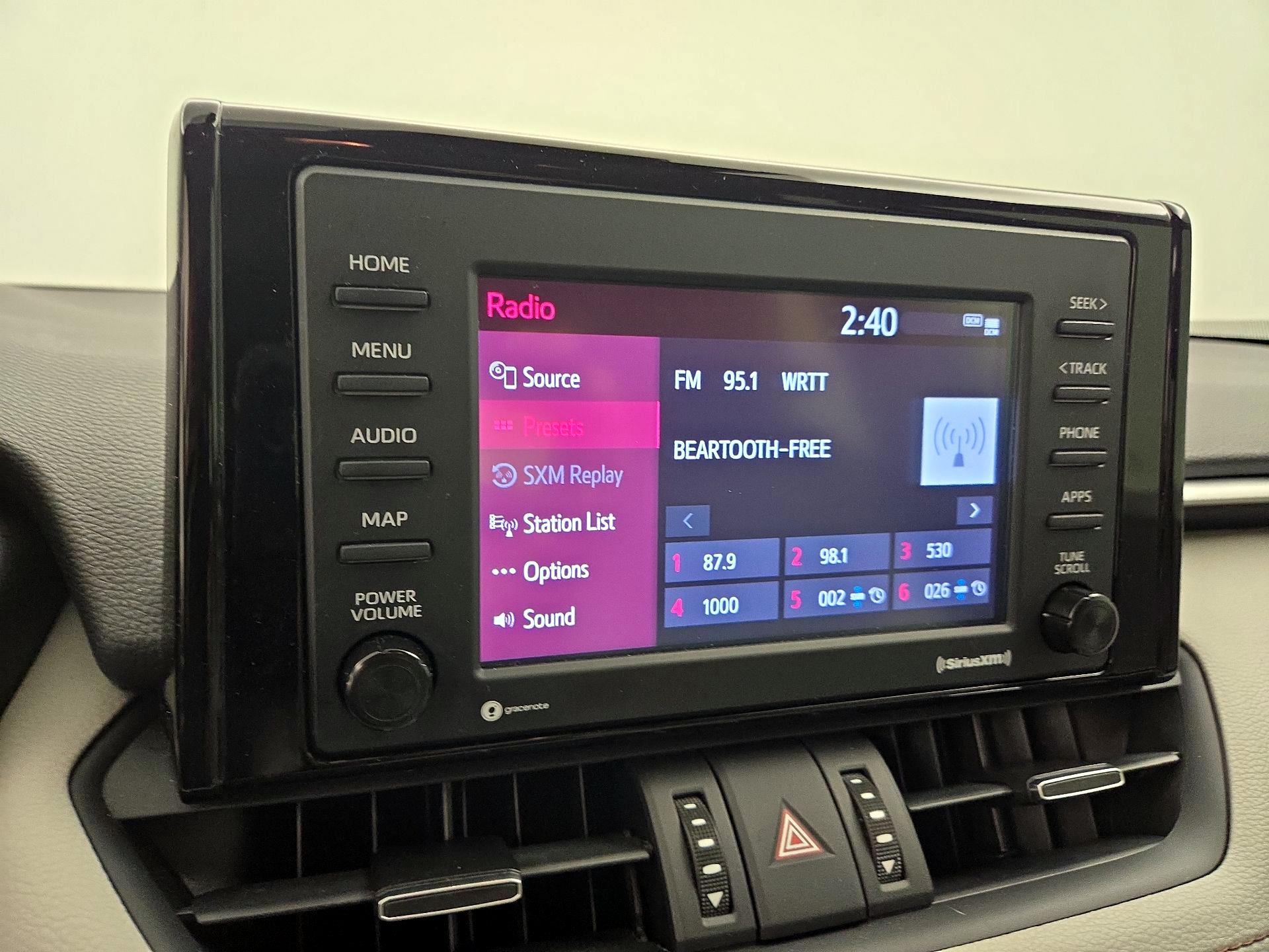 Thumbnail: 2021 Toyota RAV4 - 15