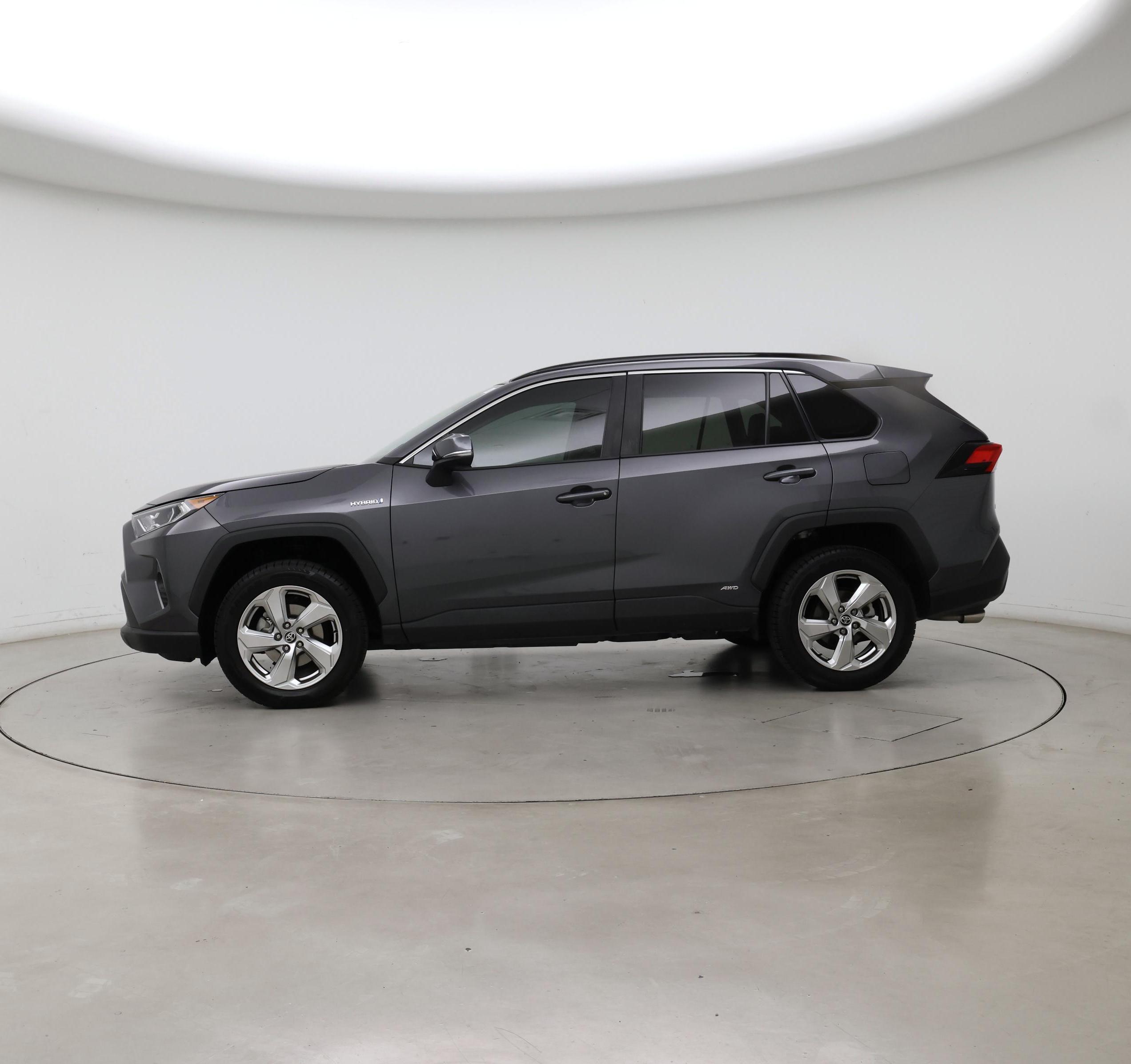 Thumbnail: 2021 Toyota RAV4 - 3