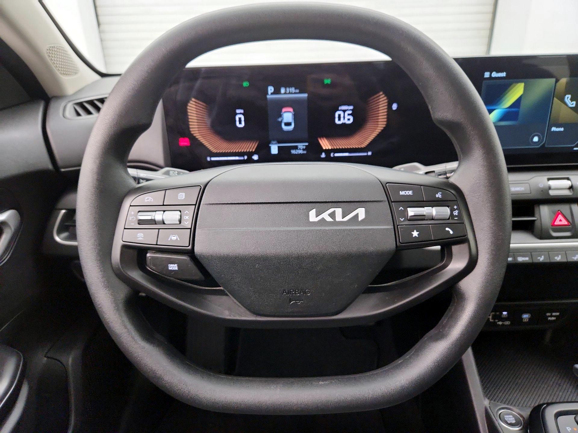 Thumbnail: 2025 Kia K4 - 10