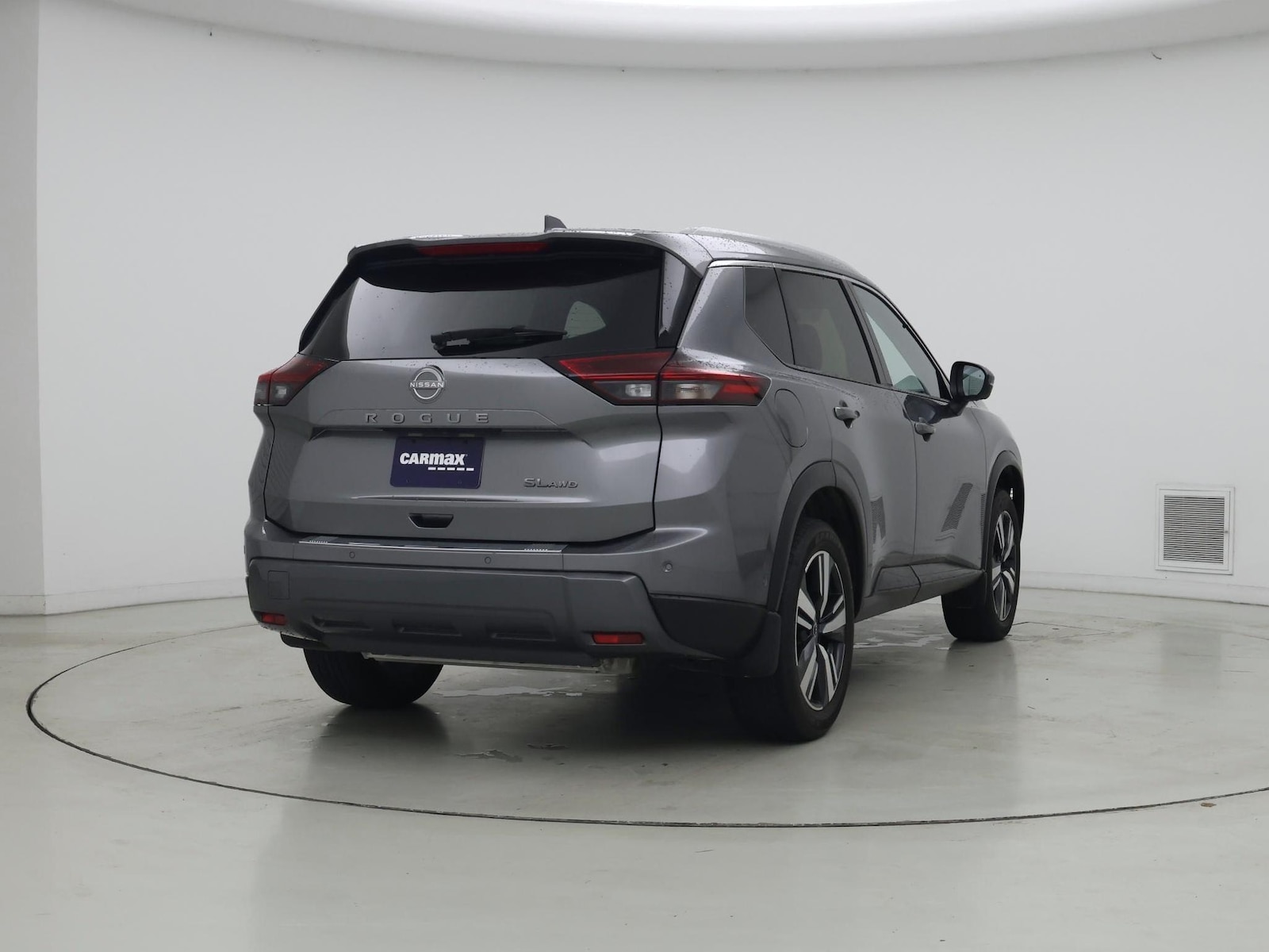 2025 Nissan Rogue SL - Photo 9