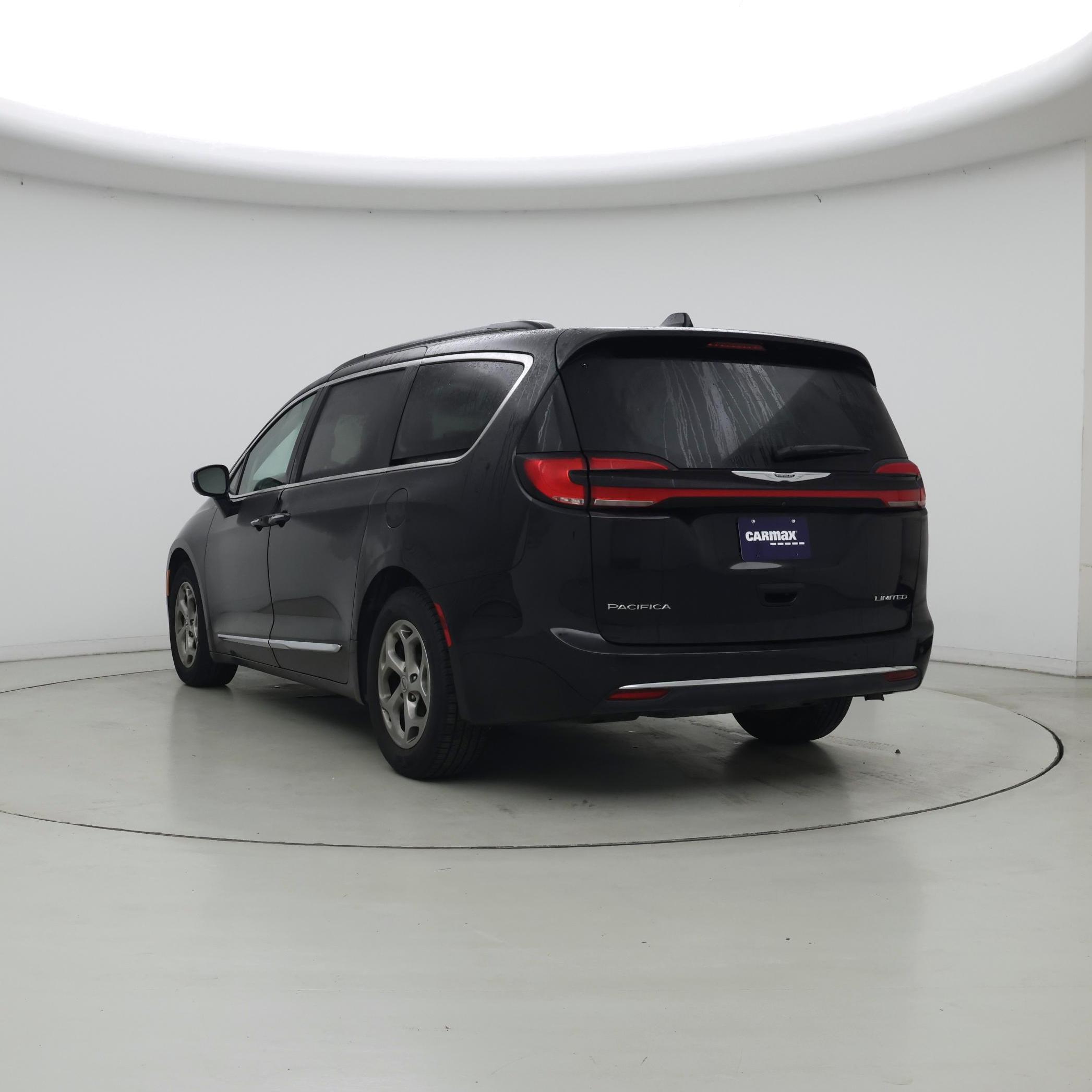 Thumbnail: 2023 Chrysler Pacifica - 2