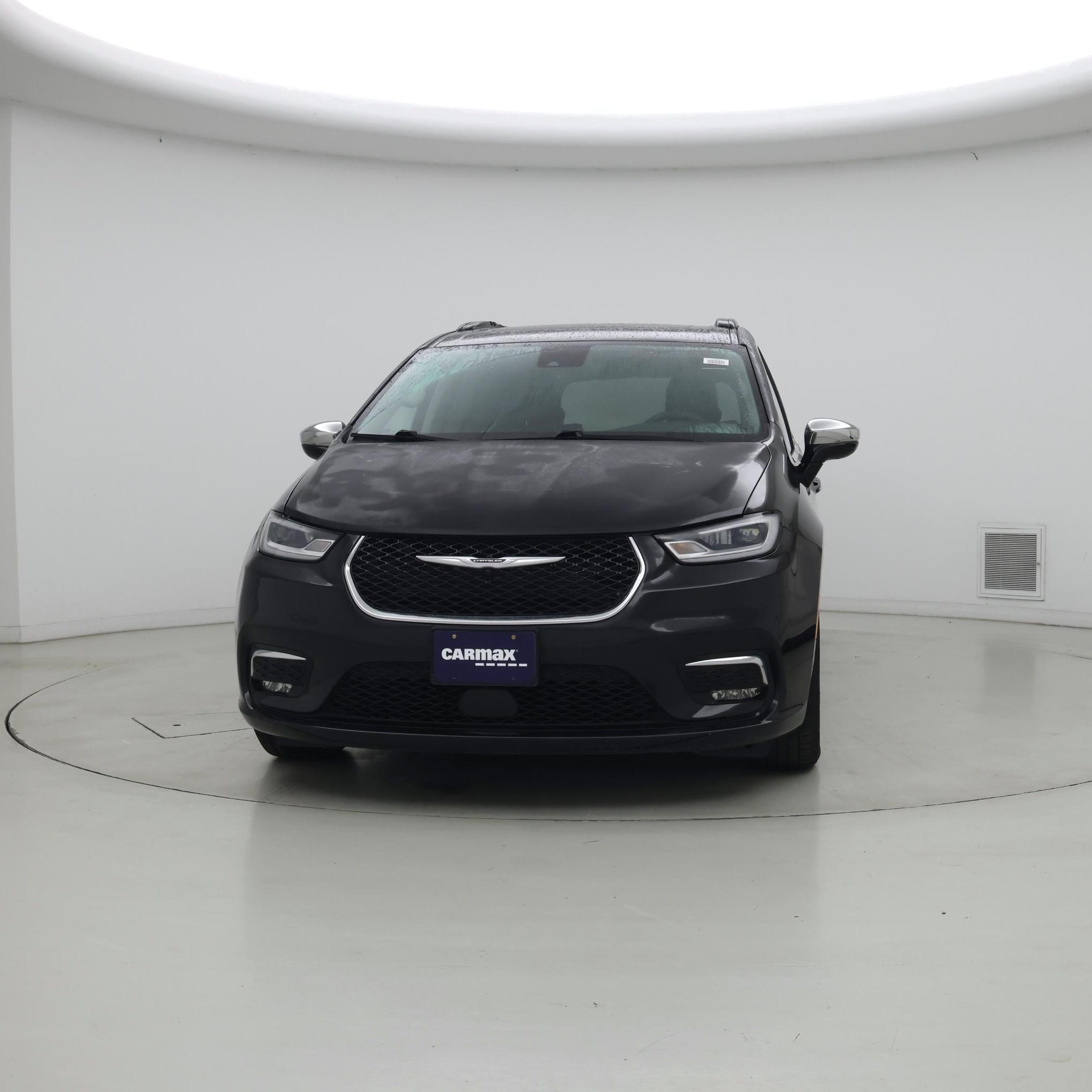 Thumbnail: 2023 Chrysler Pacifica - 5