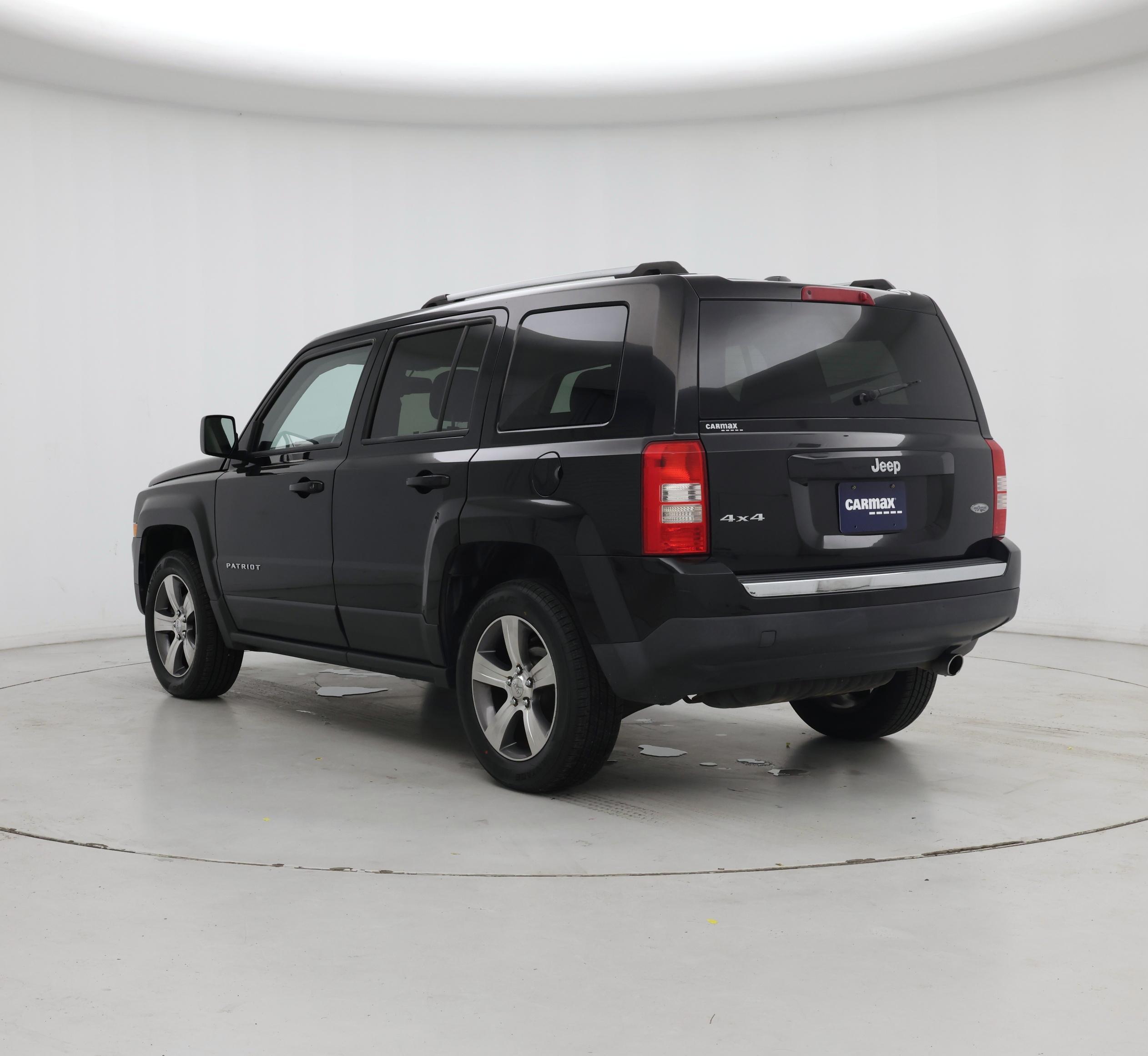 Thumbnail: 2017 Jeep Patriot - 2
