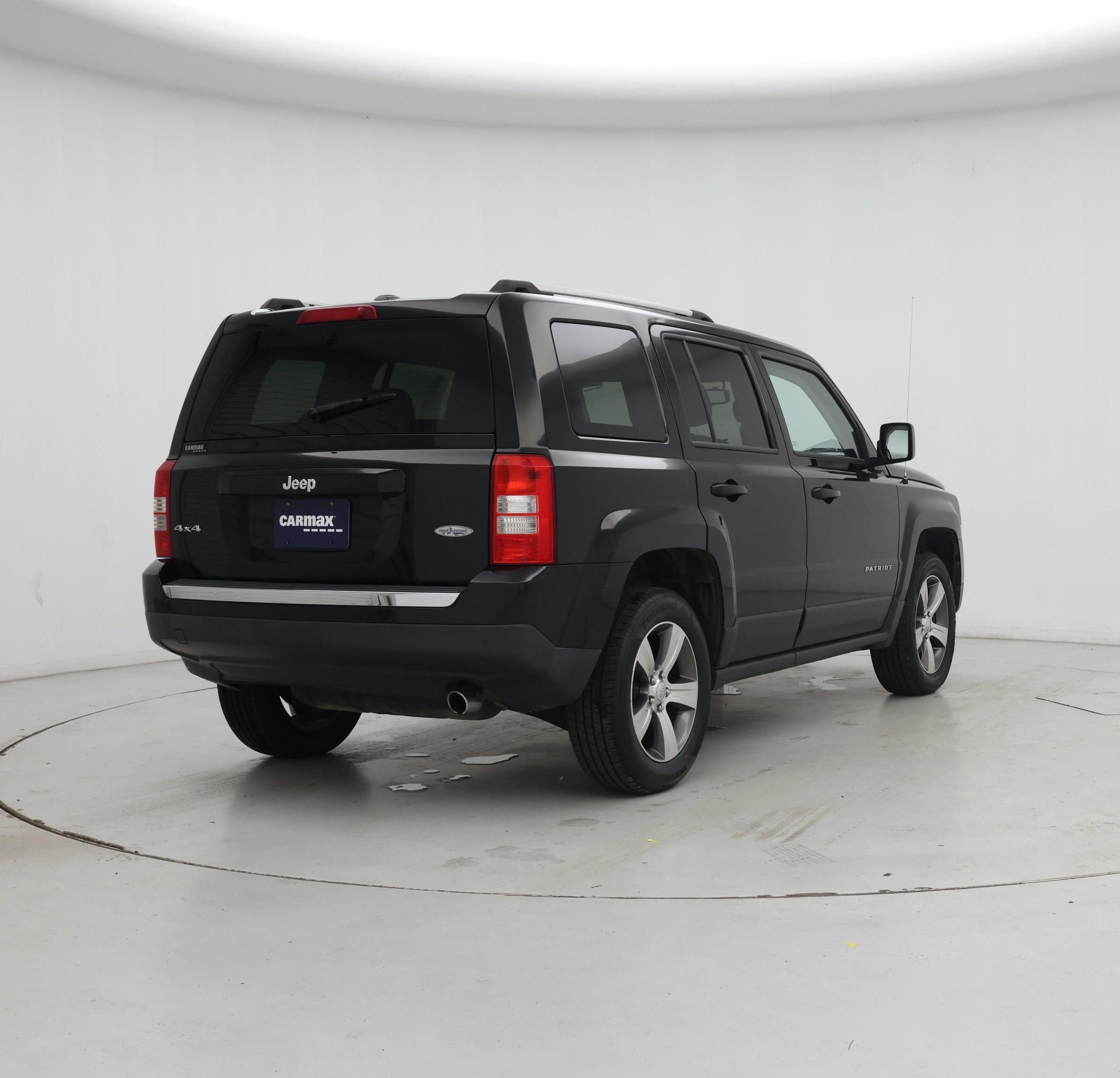 Thumbnail: 2017 Jeep Patriot - 8