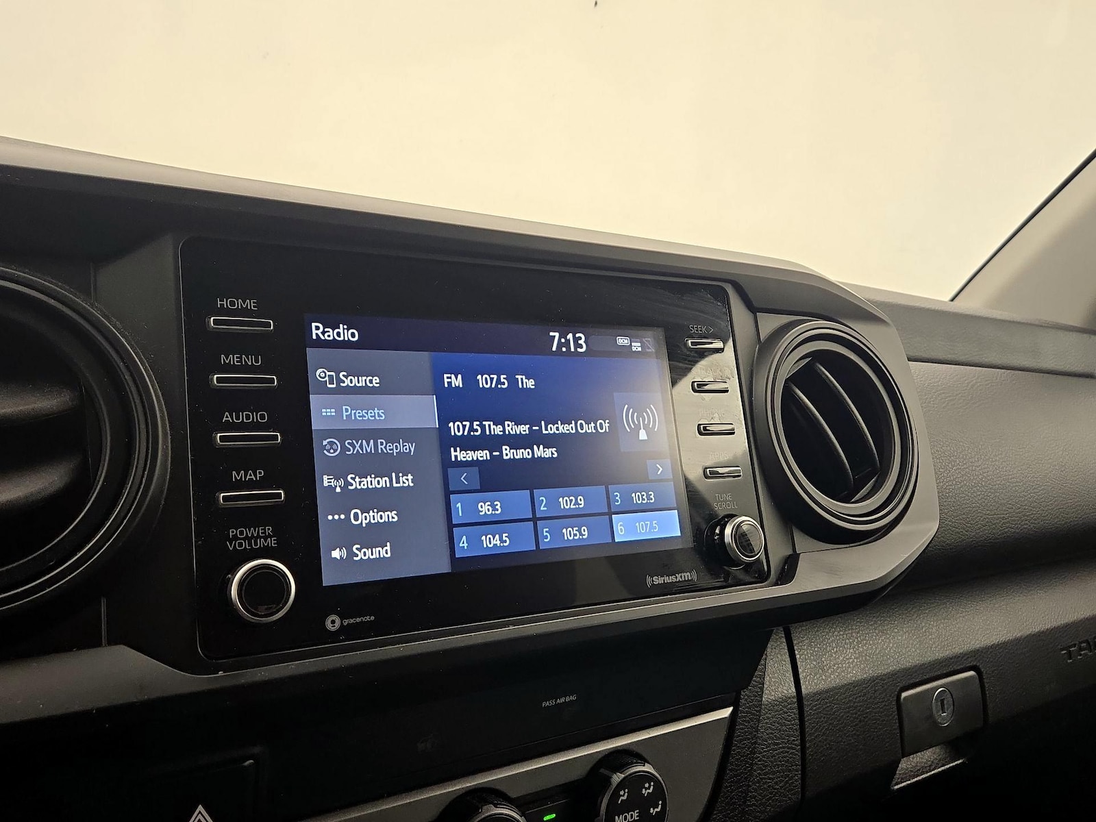 2022 Toyota Tacoma SR - Photo 16