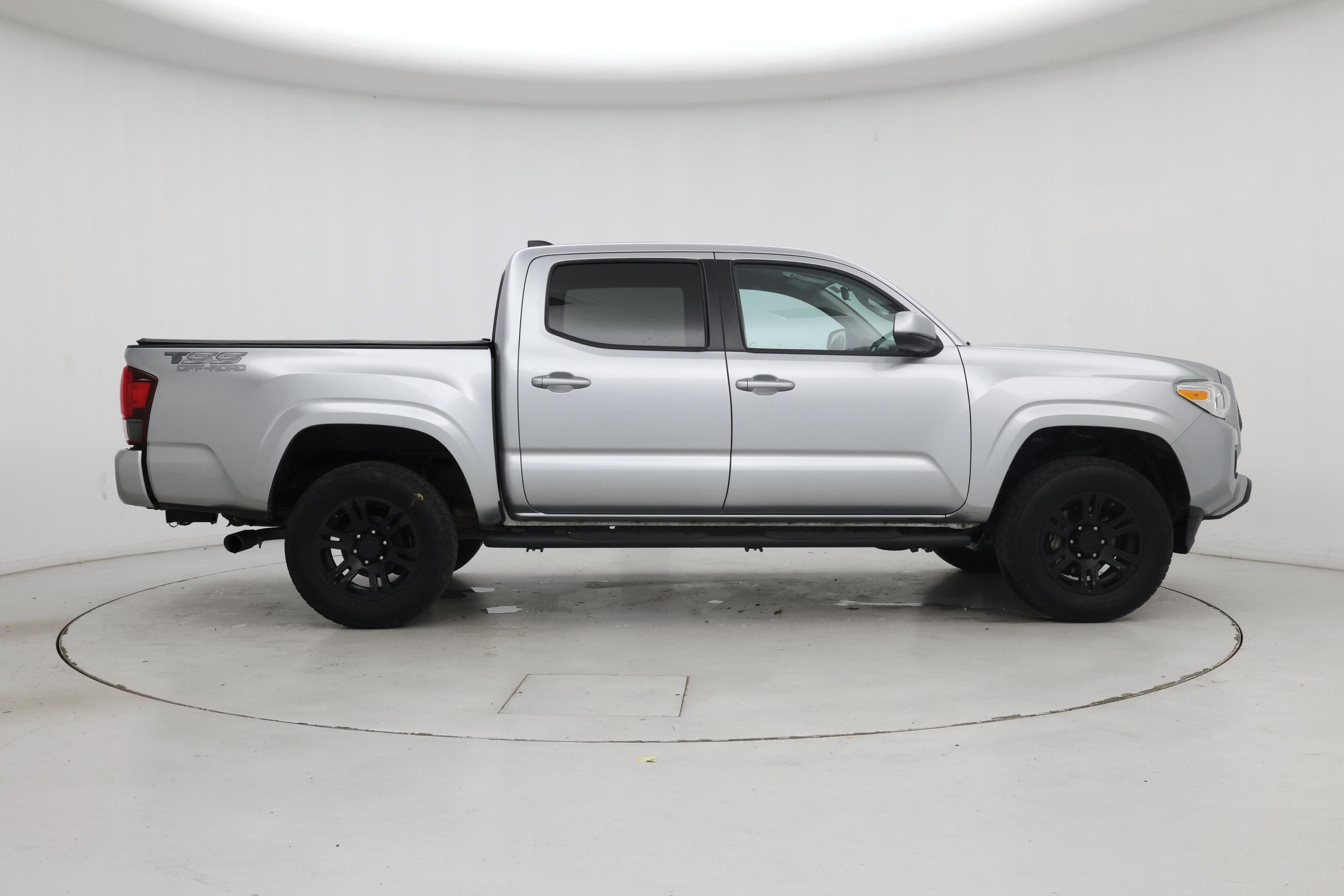 Thumbnail: 2022 Toyota Tacoma - 7