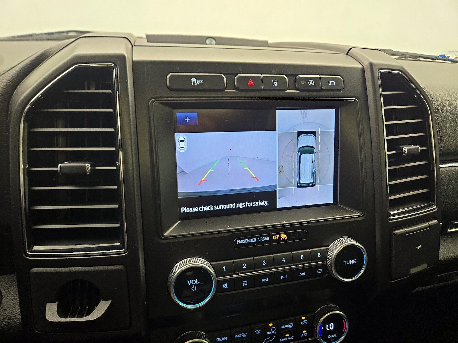 2020 Ford Expedition Limited - Photo 16