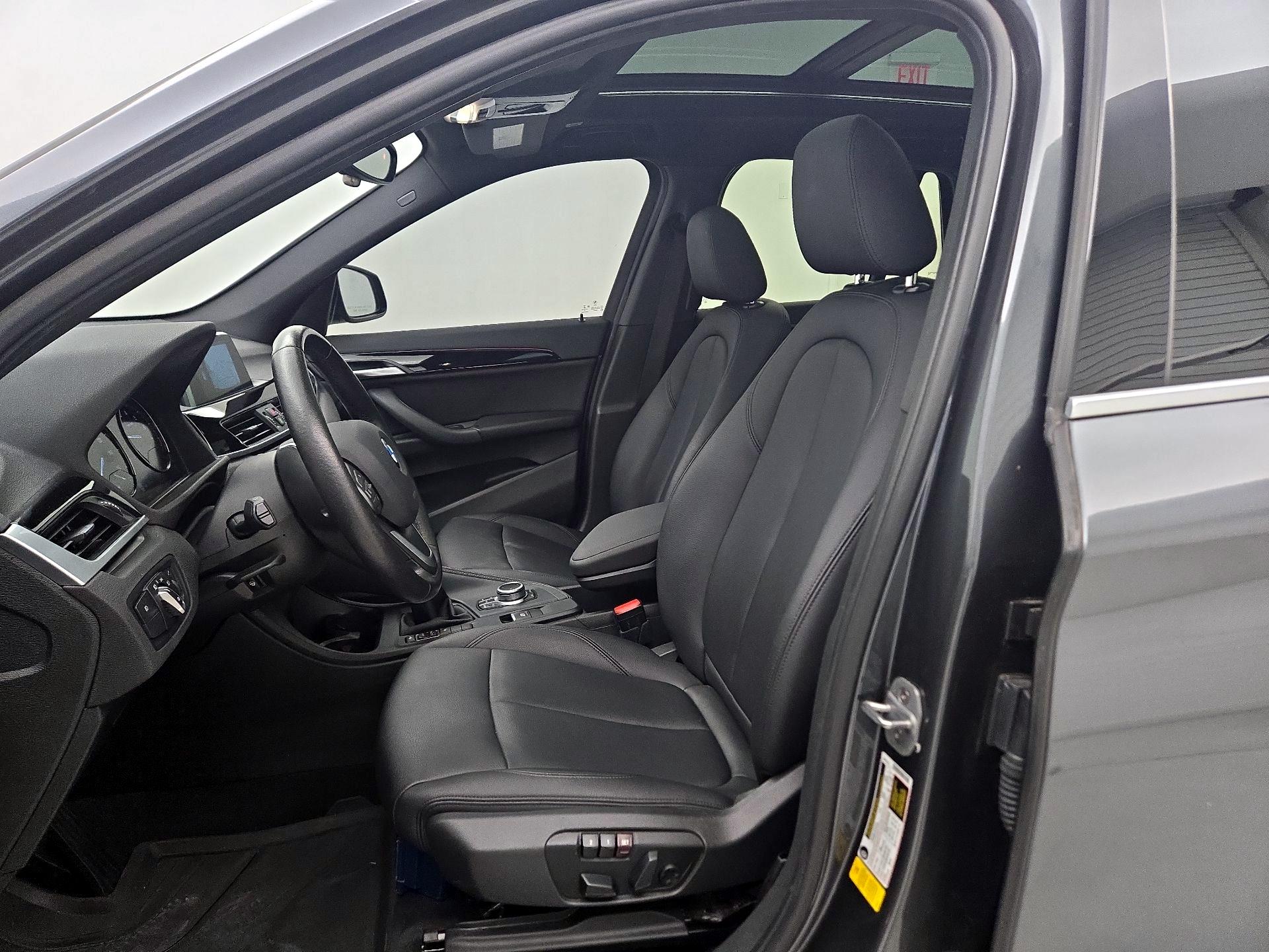 Thumbnail: 2019 BMW X1 - 11