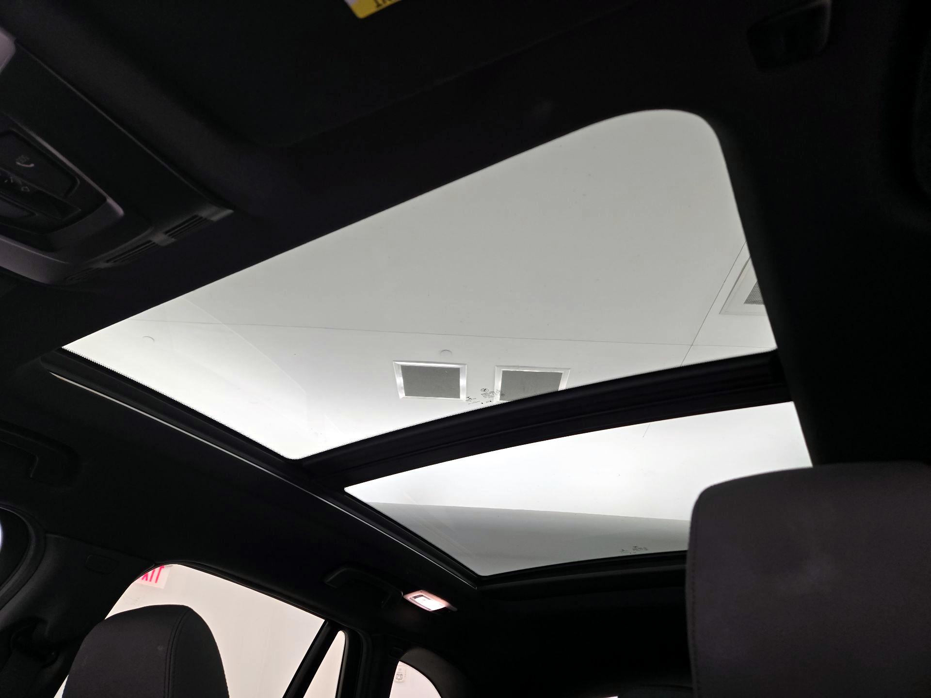 Thumbnail: 2019 BMW X1 - 19
