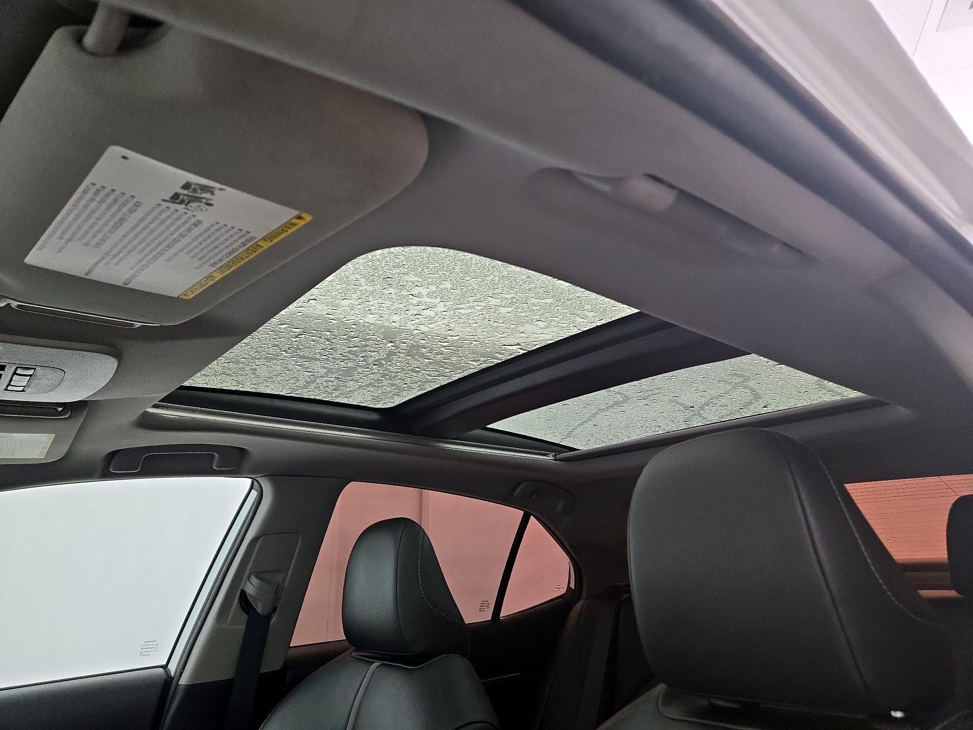 Thumbnail: 2019 Toyota Camry - 19