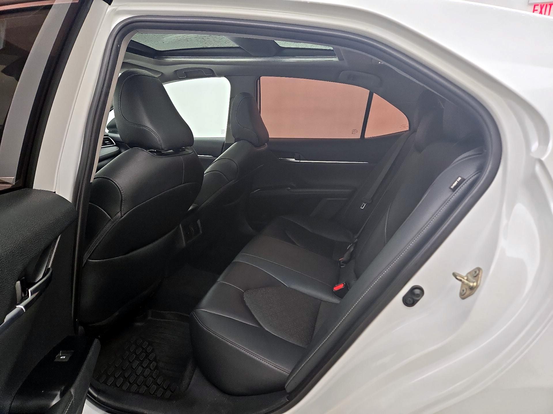 Thumbnail: 2019 Toyota Camry - 20