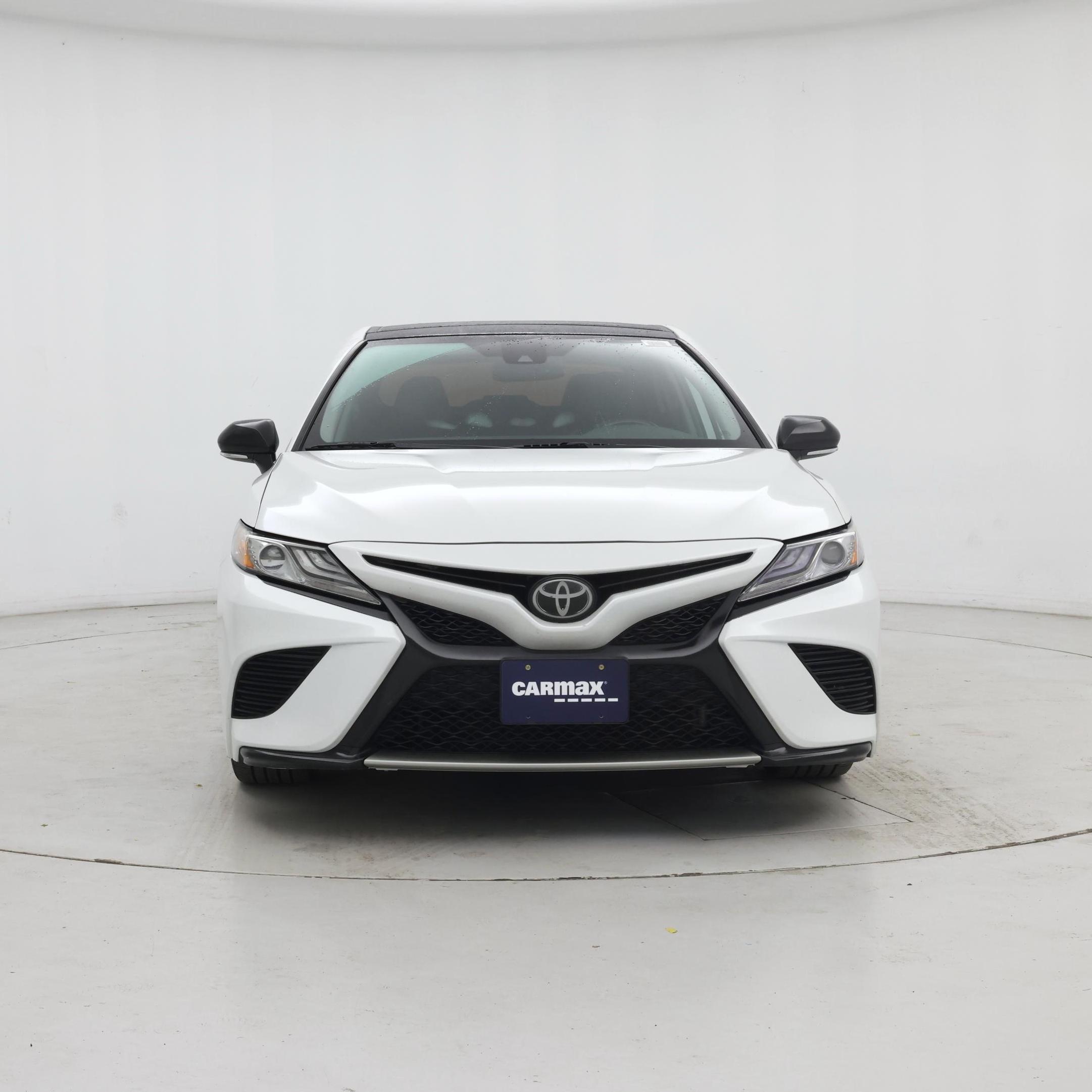 Thumbnail: 2019 Toyota Camry - 5