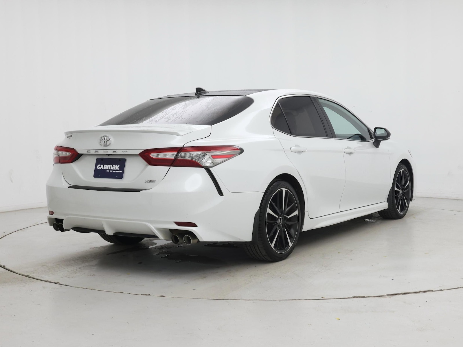 2019 Toyota Camry XSE - Photo 9