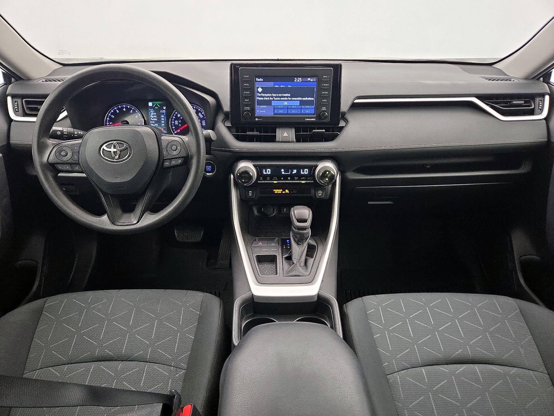 Thumbnail: 2021 Toyota RAV4 - 9