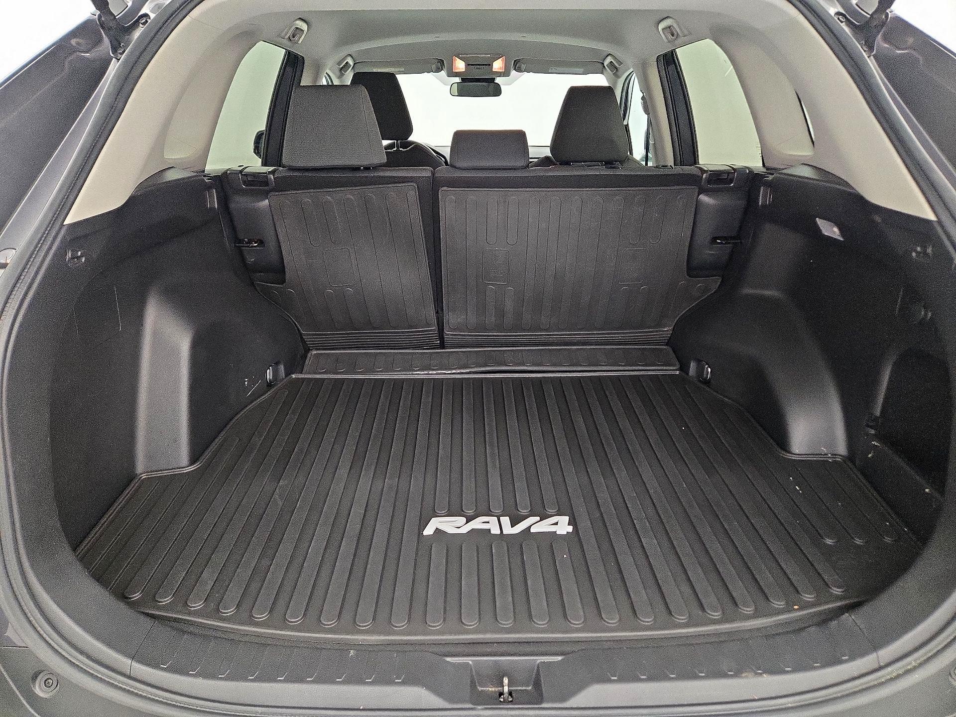 Thumbnail: 2021 Toyota RAV4 - 20