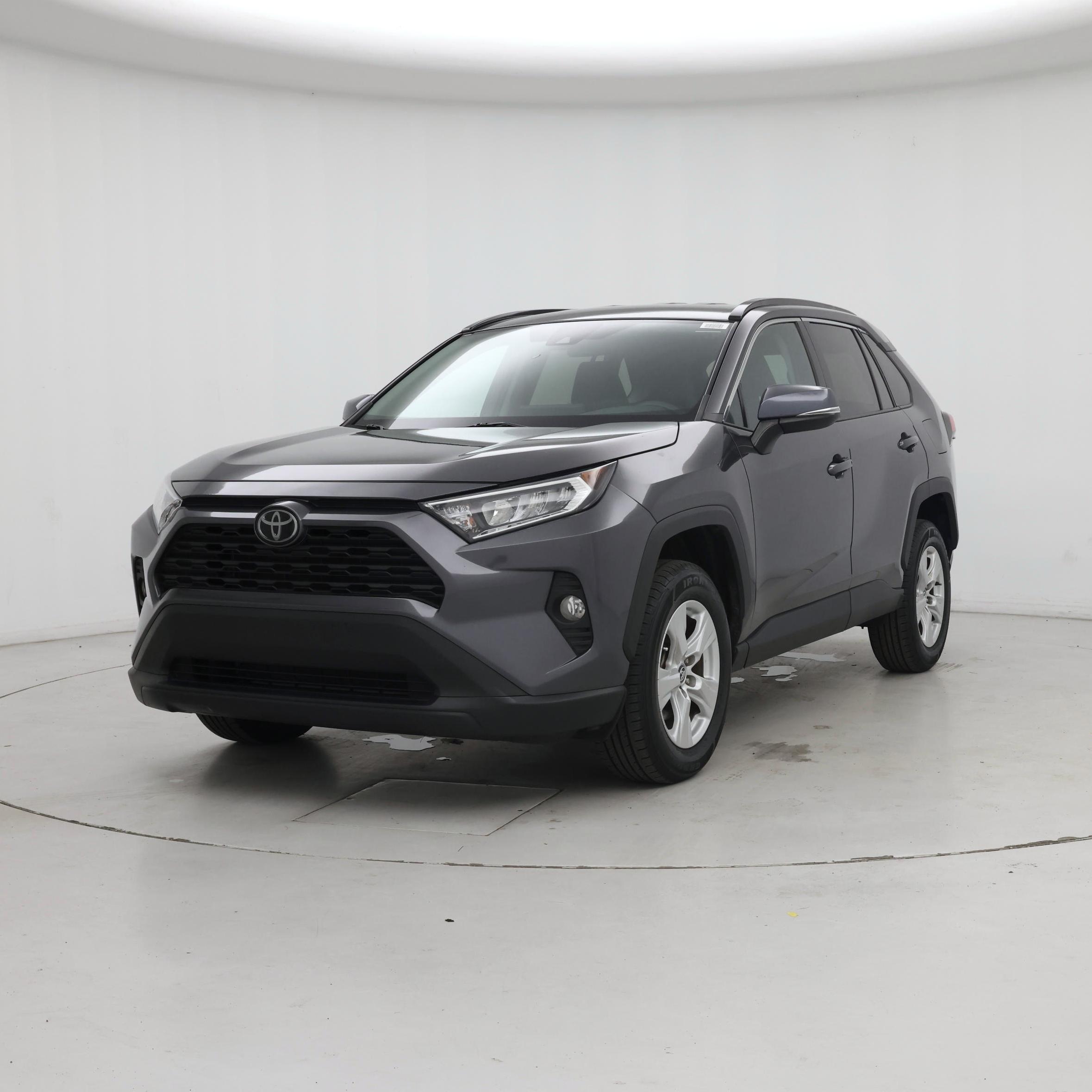 Thumbnail: 2021 Toyota RAV4 - 4