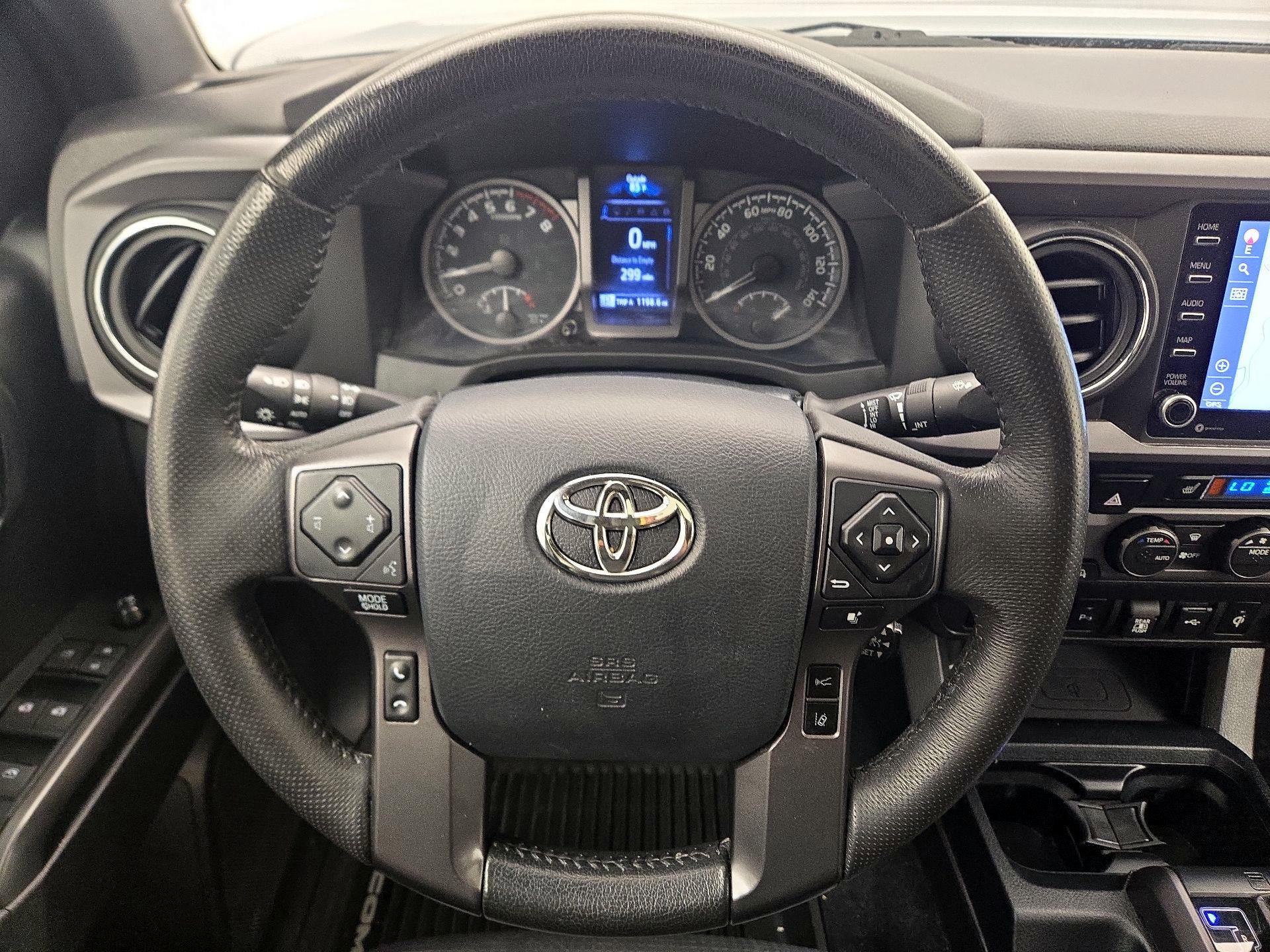 Thumbnail: 2020 Toyota Tacoma - 10