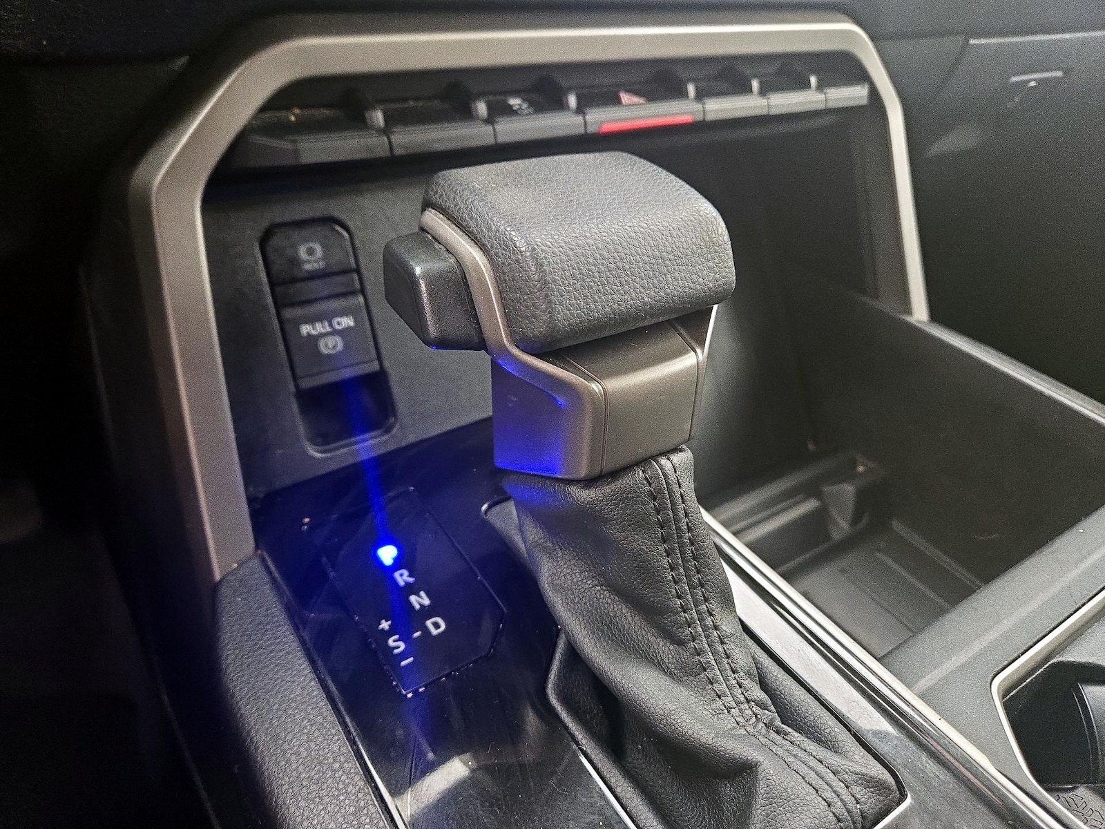 2022 Toyota Tundra SR5 - Photo 19