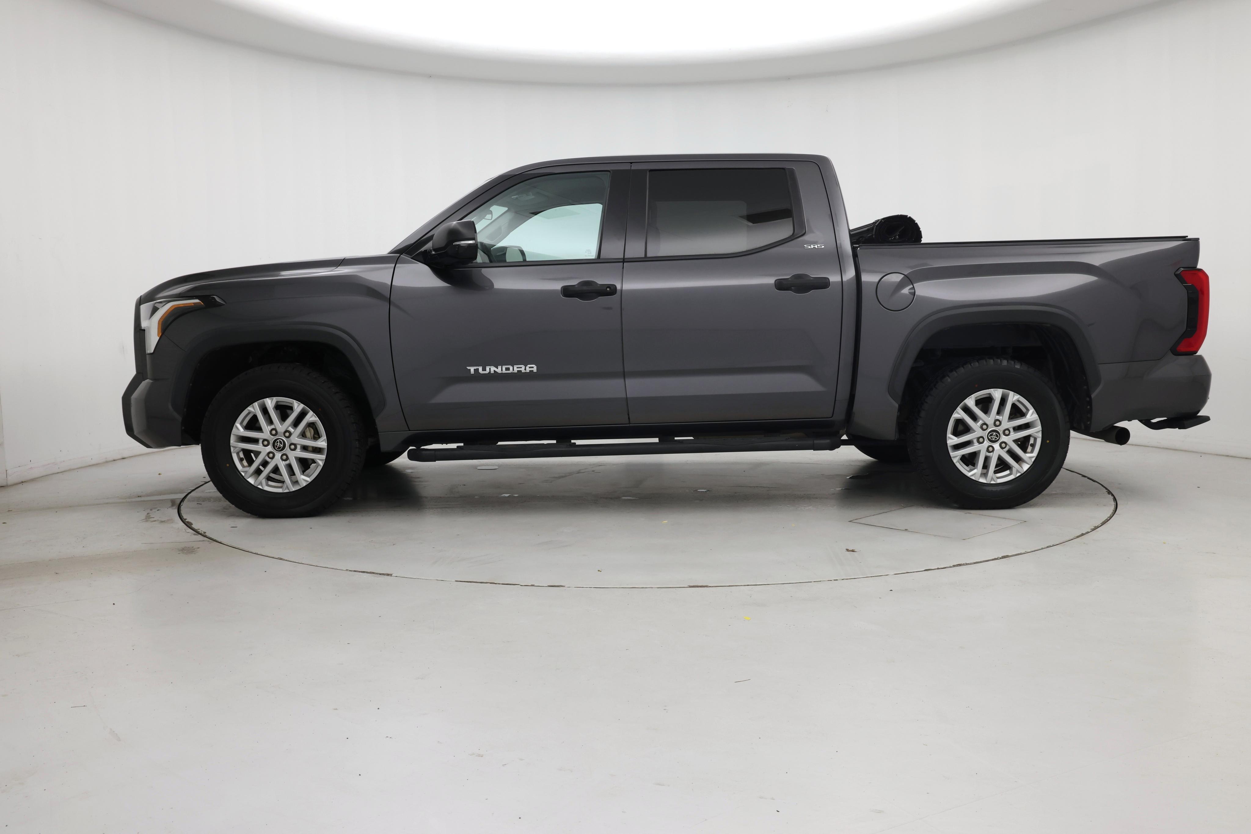 Thumbnail: 2022 Toyota Tundra - 3