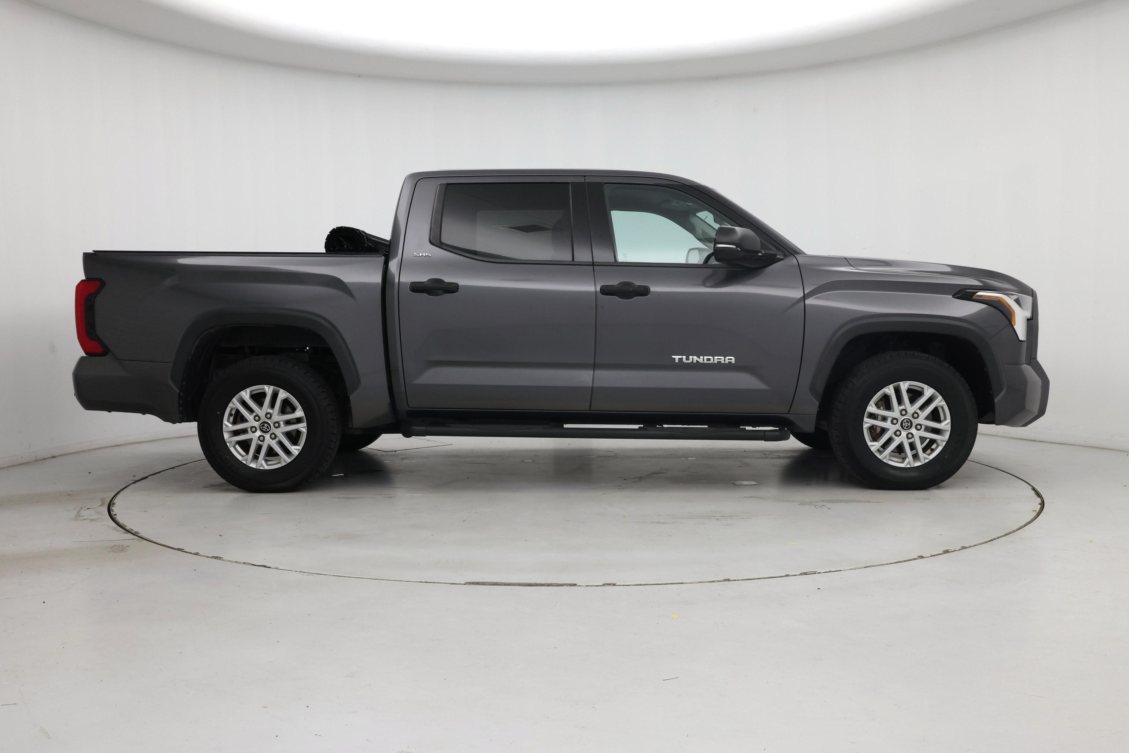 Thumbnail: 2022 Toyota Tundra - 7