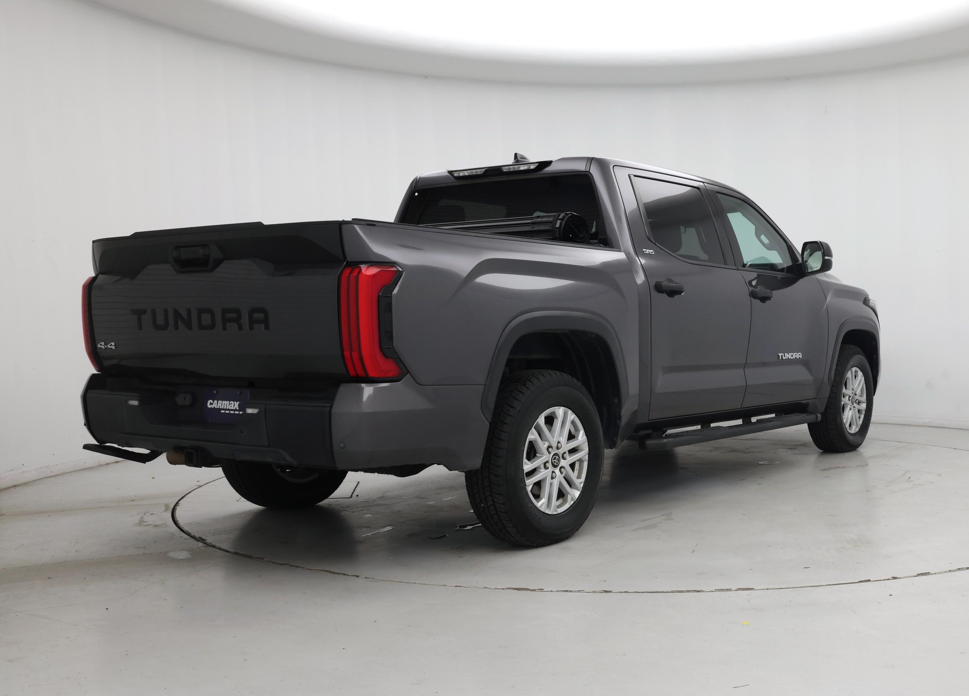 Thumbnail: 2022 Toyota Tundra - 8